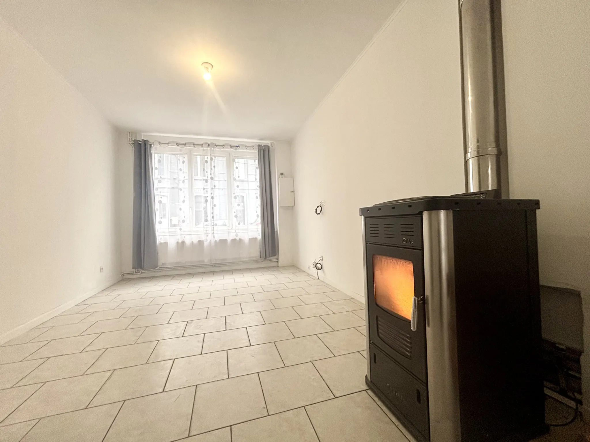 Maison de 130 m² avec 4 chambres et terrasse à Roubaix 