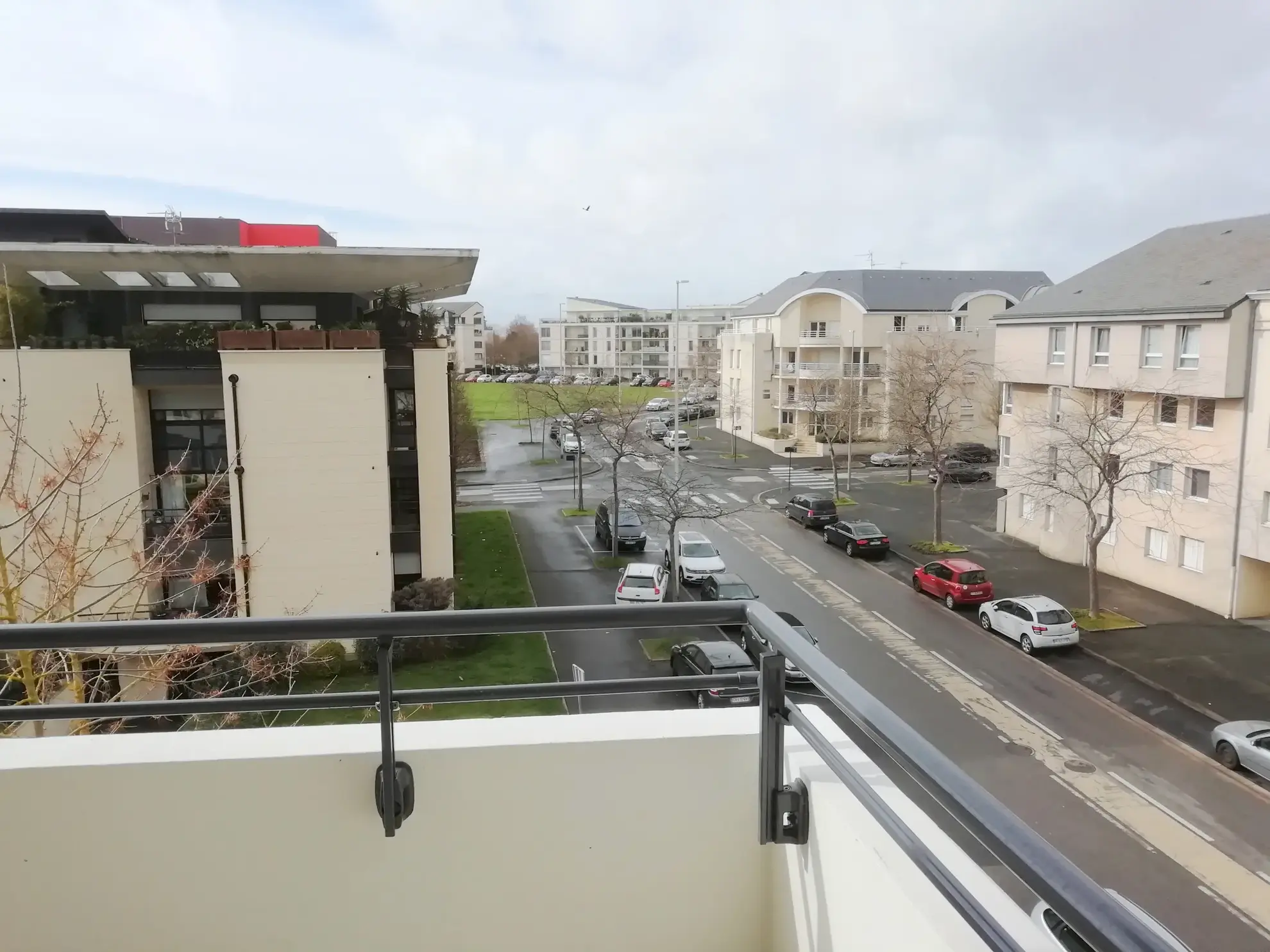 Appartement 3 pièces meublé avec balcon et garage à Caen Mémorial 