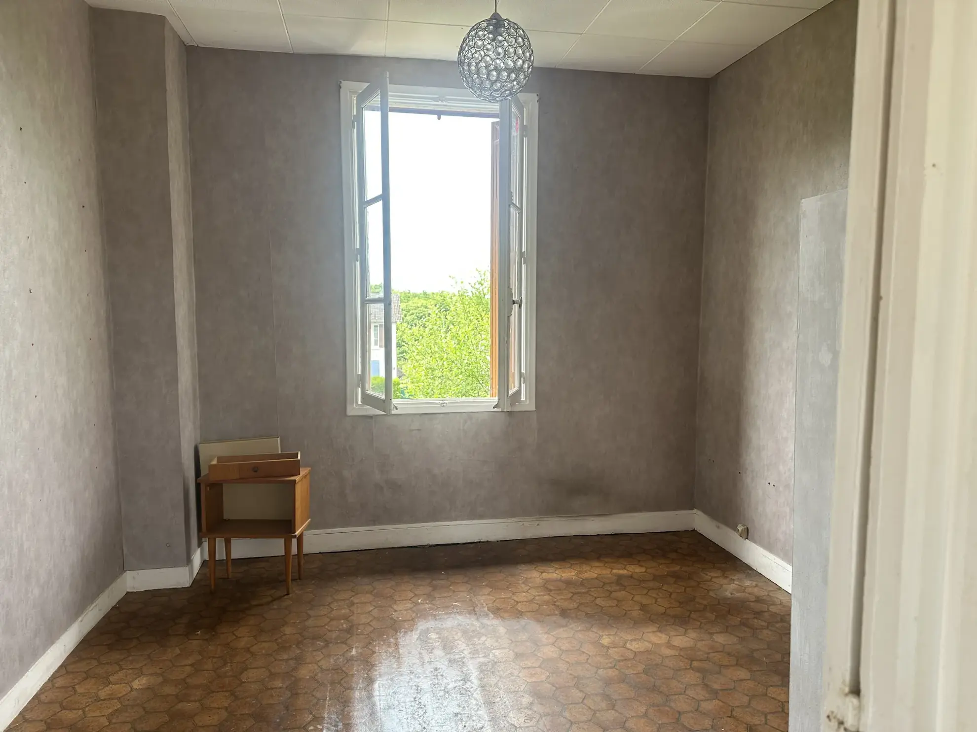 Appartement T2 à La Machine avec cave, terrain et potentiel de construction 