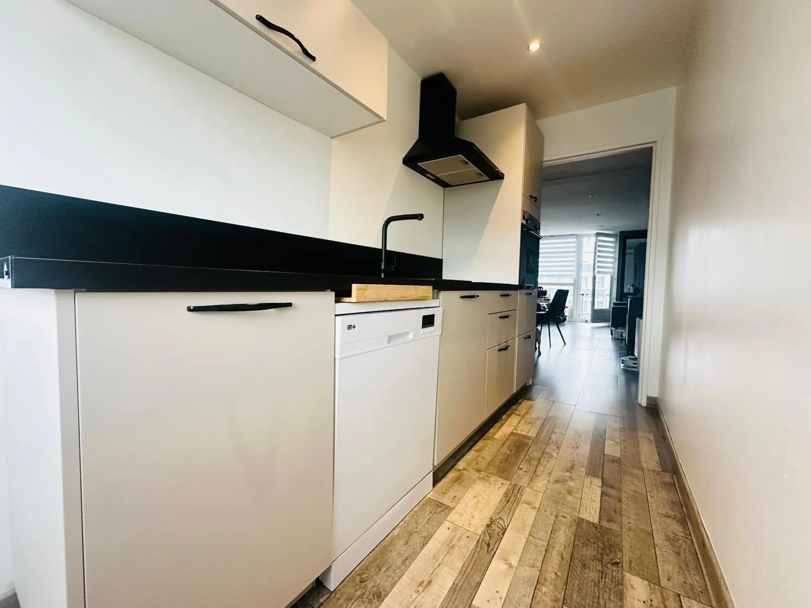 Appartement rénové de 68 m² avec balcon et parking à Boulogne-sur-Mer 