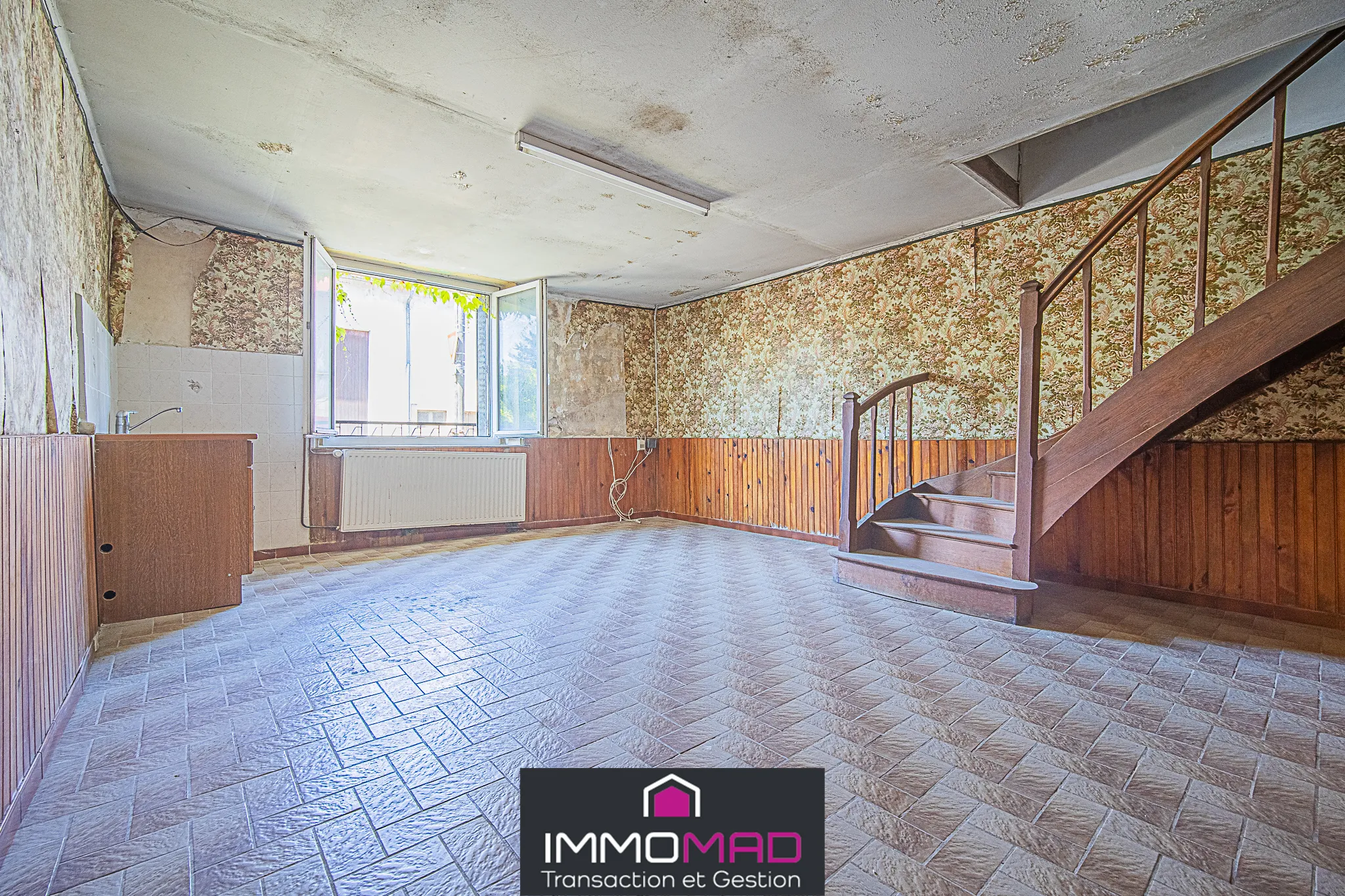 Maison à rénover de 110 m² avec jardin et potentiel à Dieue-sur-Meuse 