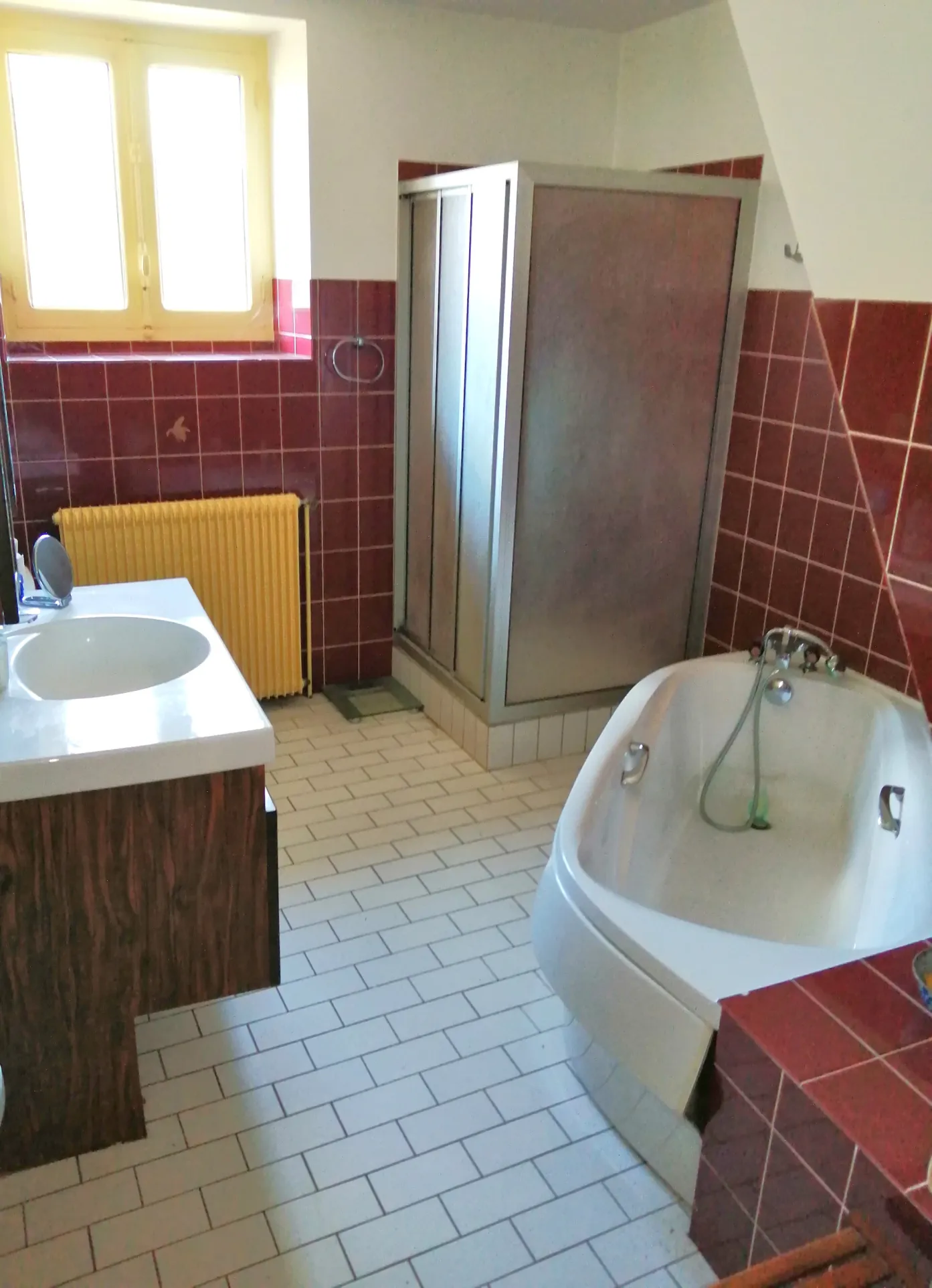 Spacieuse maison de 255 m² avec terrain de 10 ares à Baume-les-Dames 