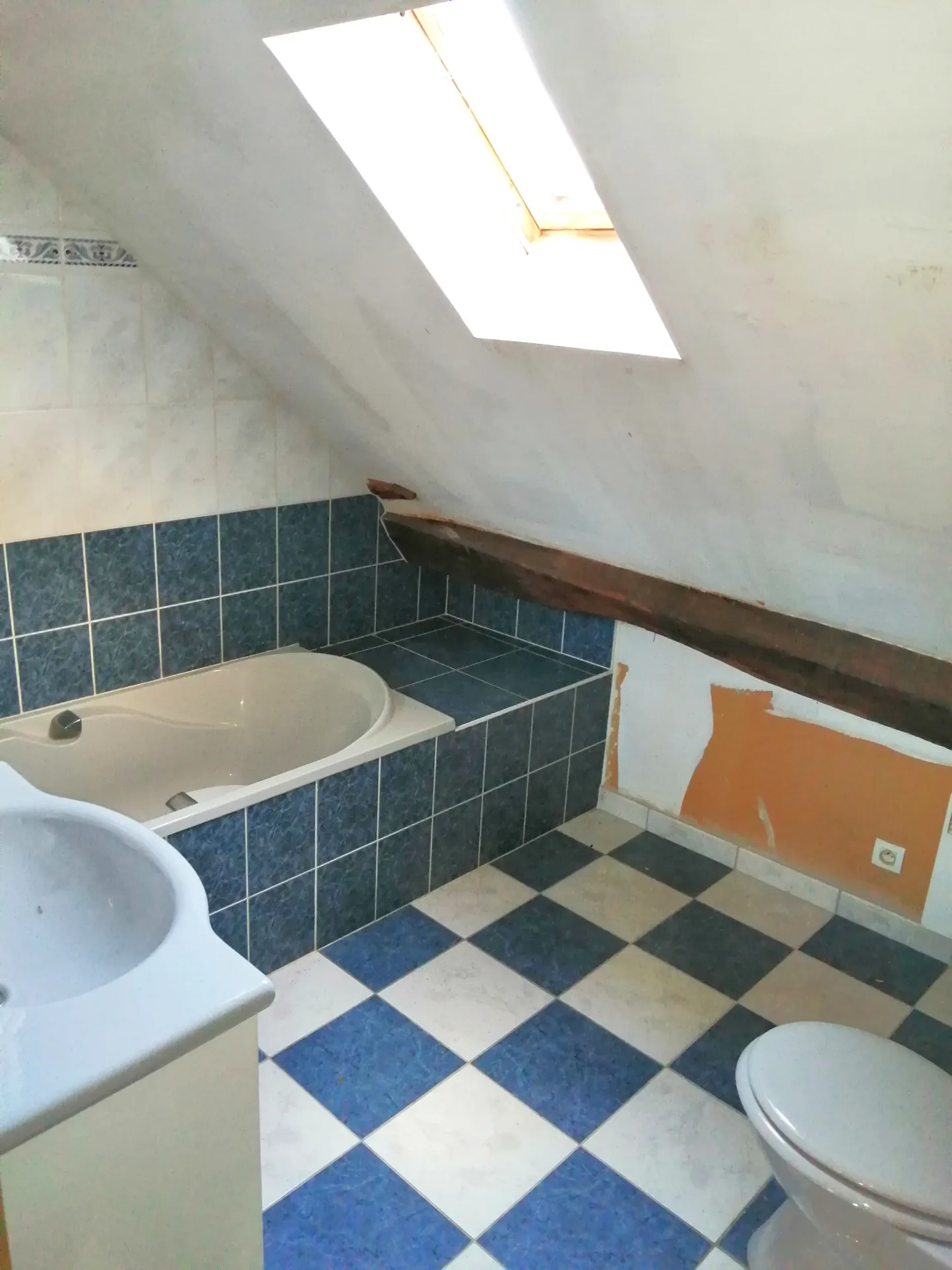 Spacieuse maison de 255 m² avec terrain de 10 ares à Baume-les-Dames 