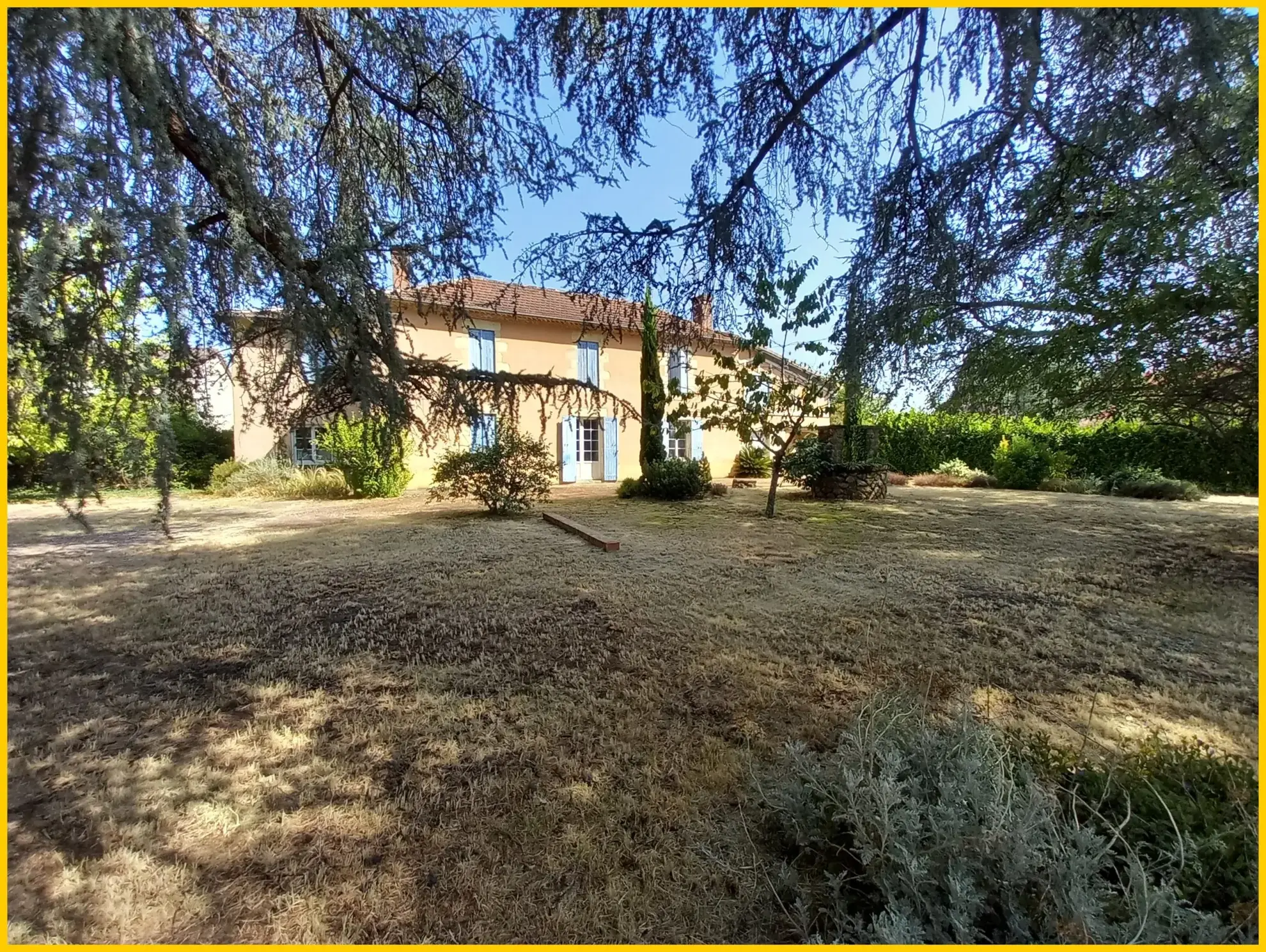 Maison familiale en pierre avec piscine proche de Langon et La Réole