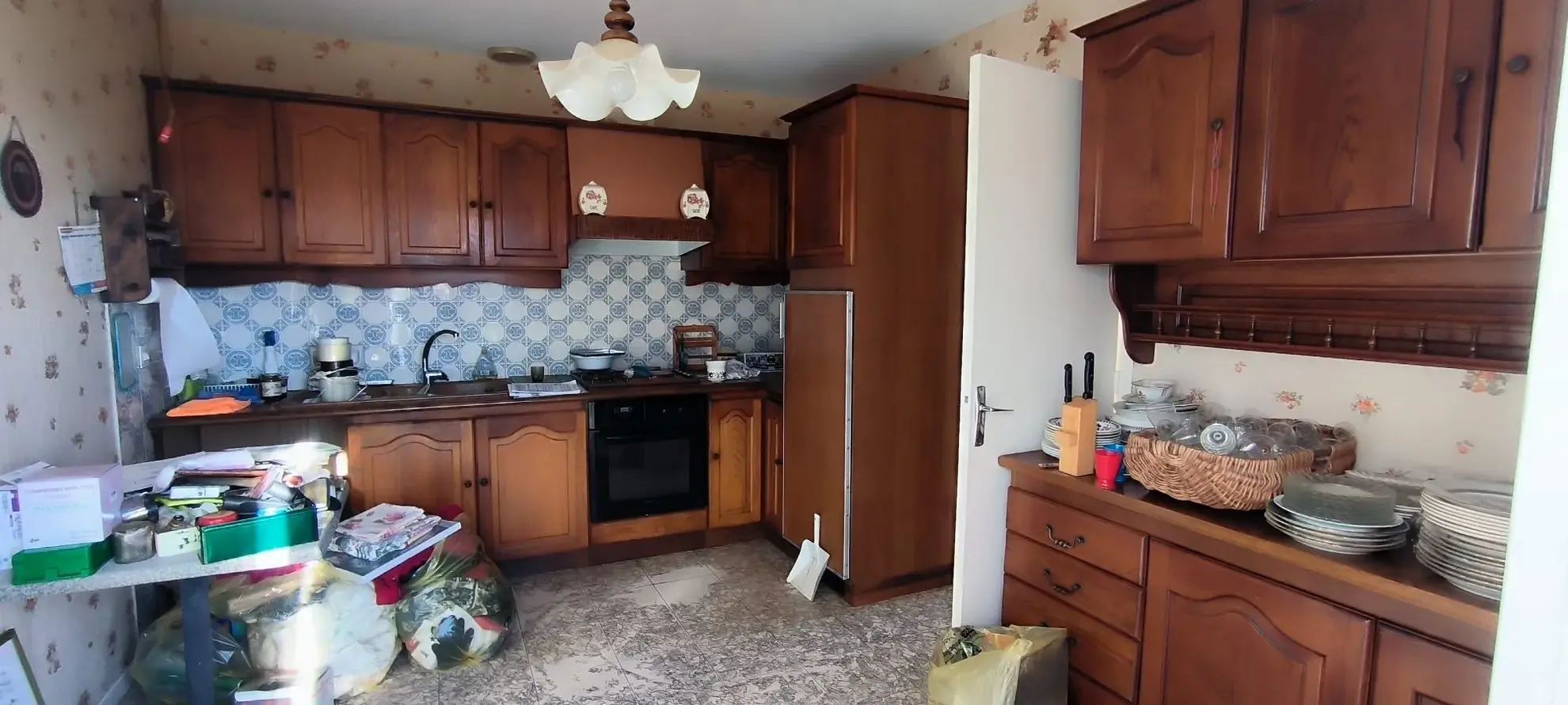 Maison 140 m² avec vue dégagée et jardin arboré à Clairvaux d’Aveyron 