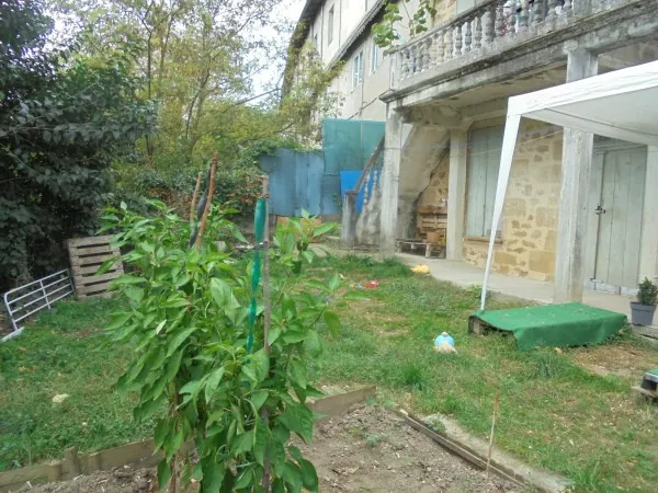 Maison de ville de 92 m² avec jardin à La Réole - Investissement idéal 