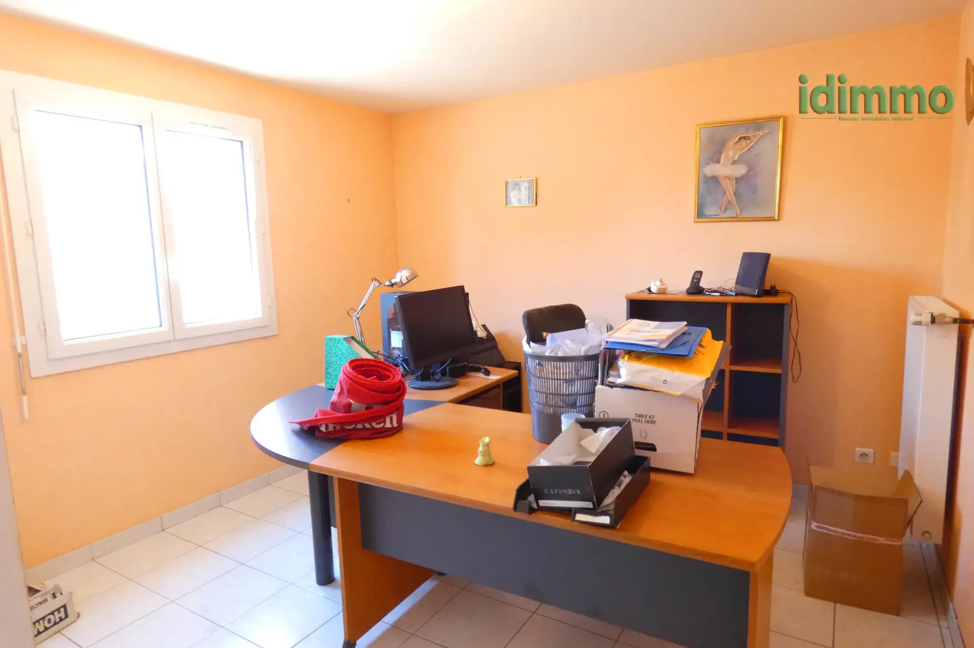 Maison de plain-pied à Aurillac proche centre-ville avec garage et grand terrain 