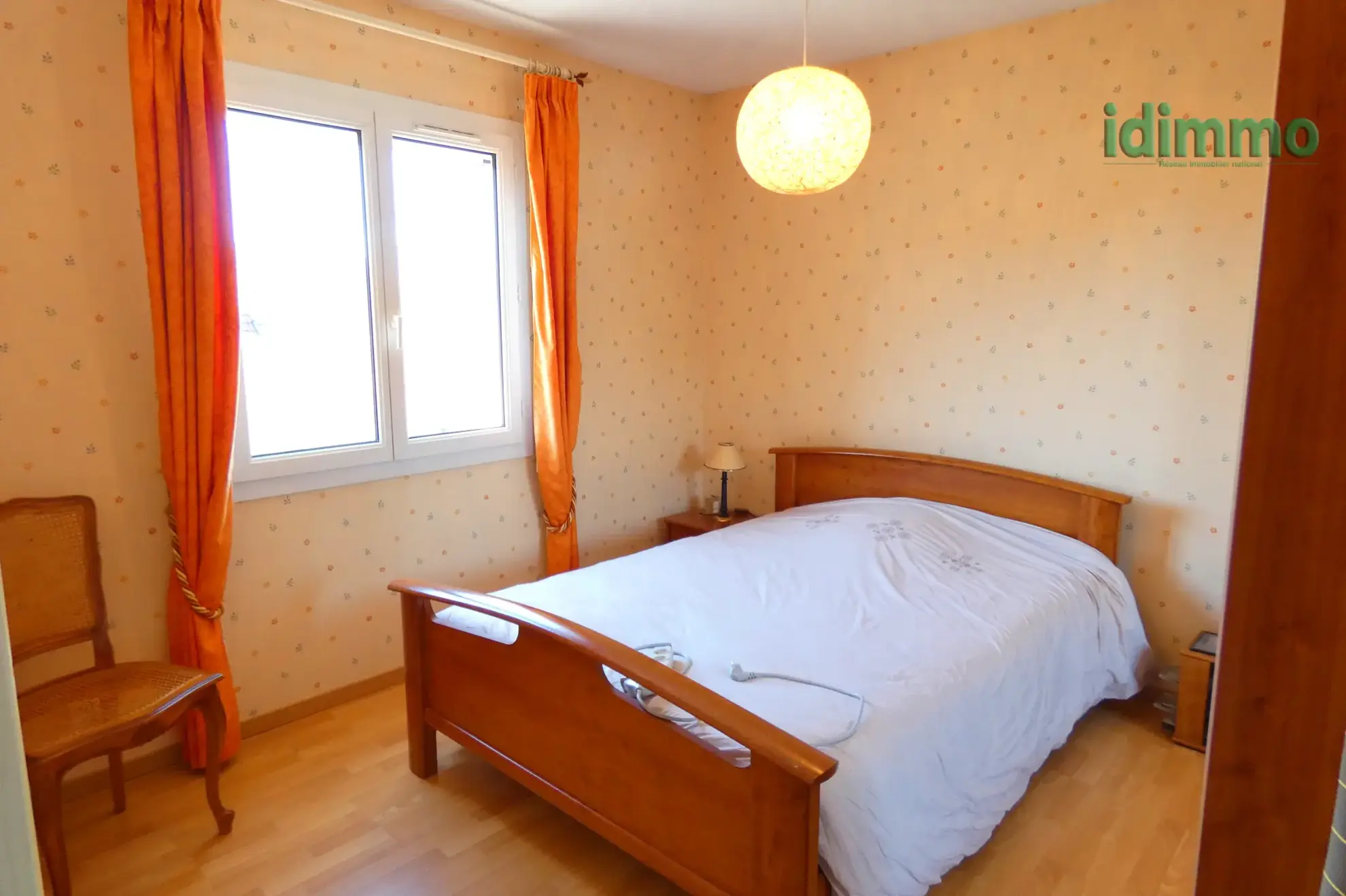 Maison de plain-pied à Aurillac proche centre-ville avec garage et grand terrain 