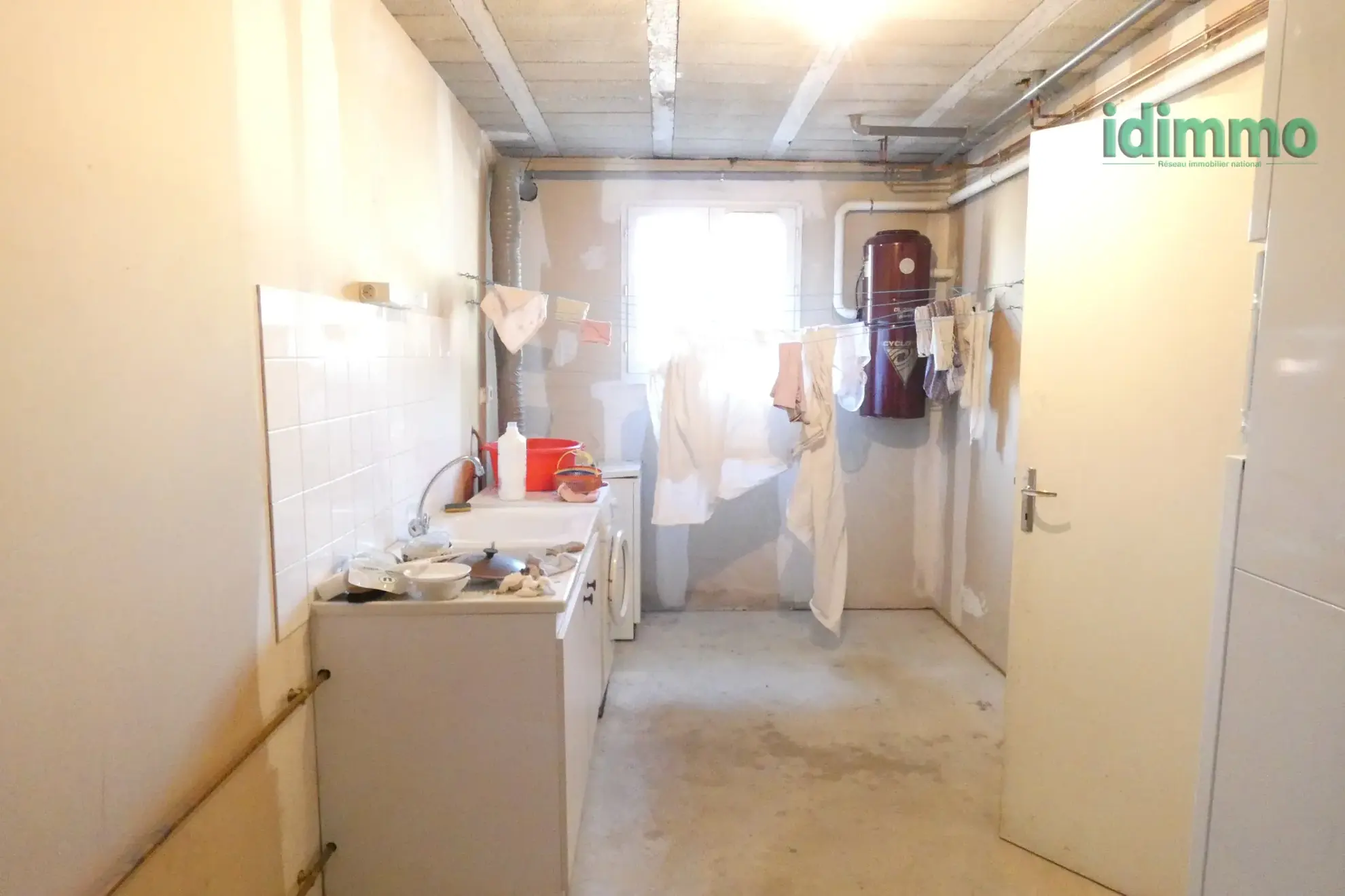 Maison de plain-pied à Aurillac proche centre-ville avec garage et grand terrain 