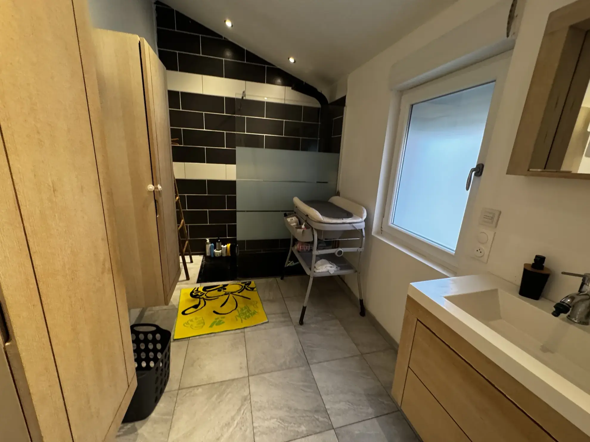 Magnifique longère rénovée à Bellaing — Maison familiale de 102 m² avec jardin 