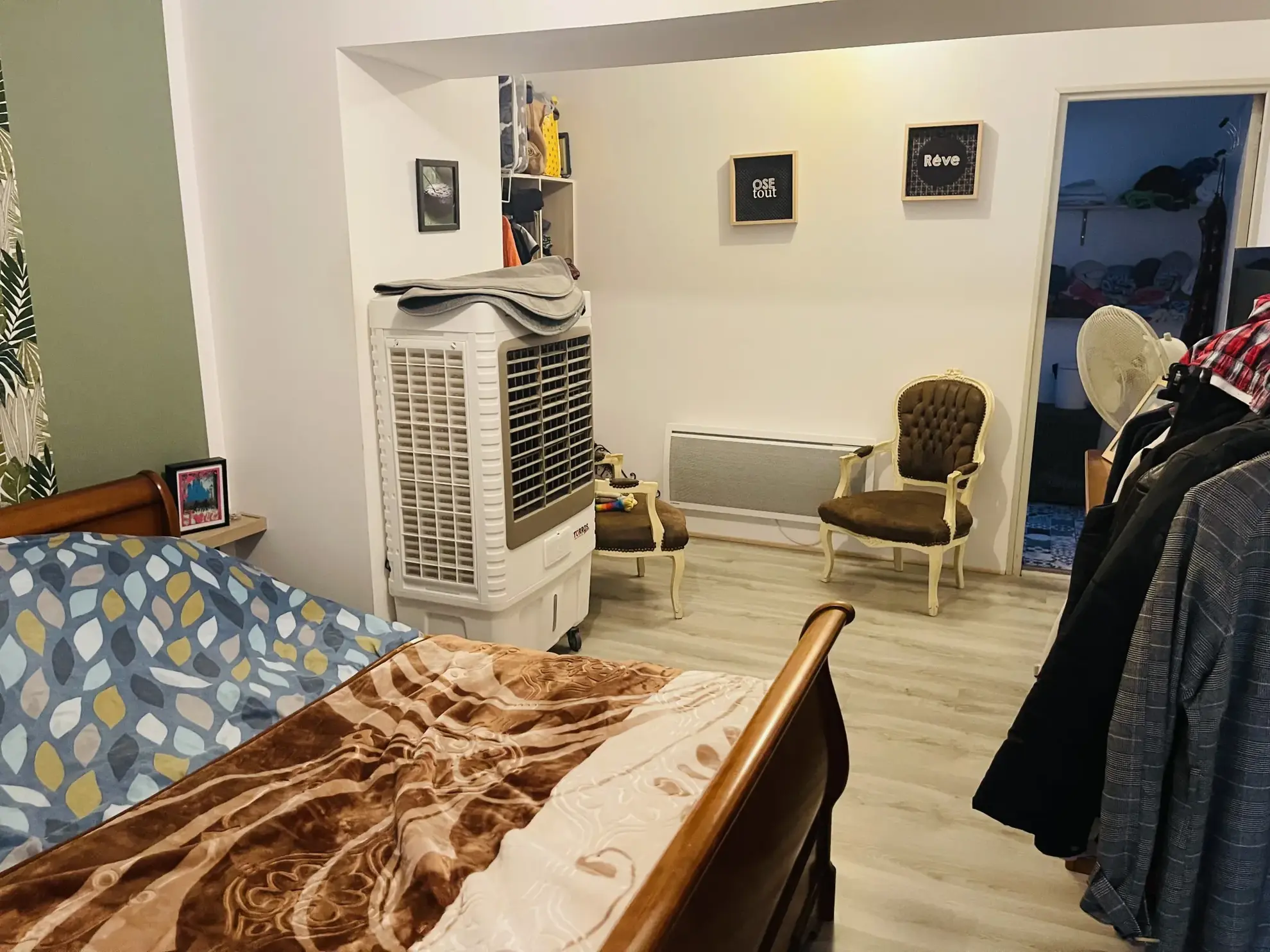 À vendre à Limoux, maison de 128 m² avec local professionnel et terrasse sans vis-à-vis 