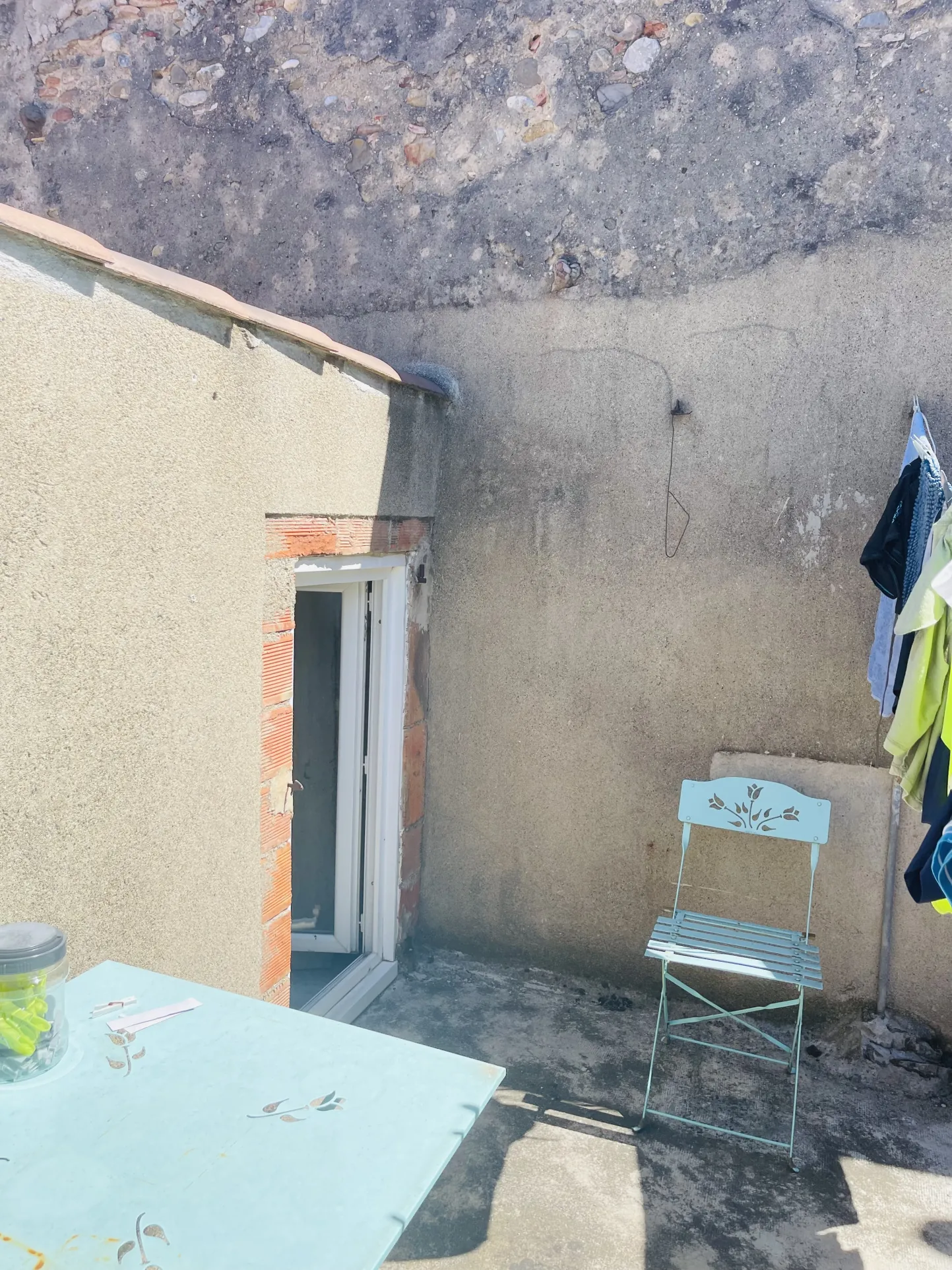 À vendre à Limoux, maison de 128 m² avec local professionnel et terrasse sans vis-à-vis 