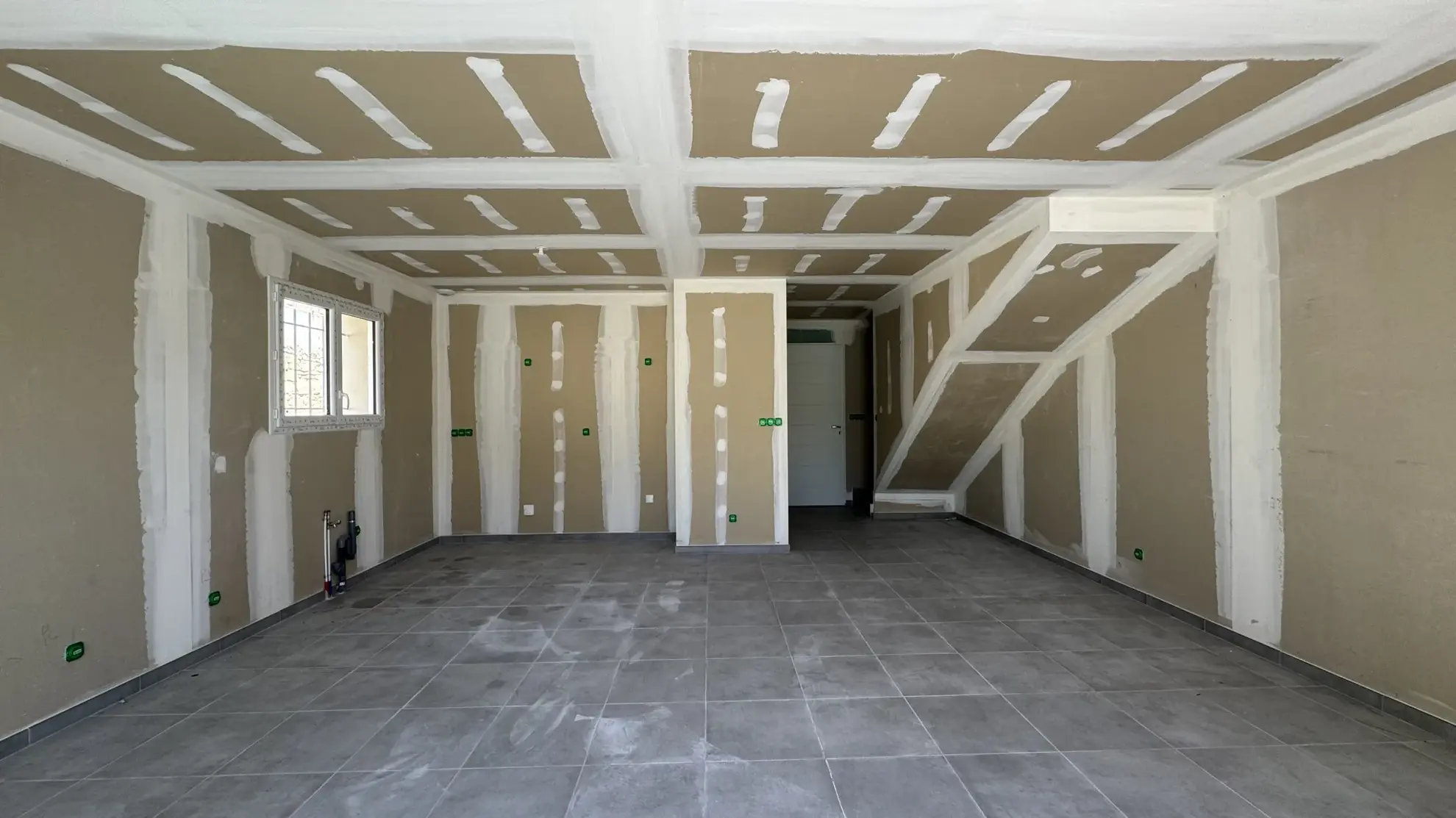 Maison neuve 3 chambres à Bezouce — Constructeur RT2012 2022 