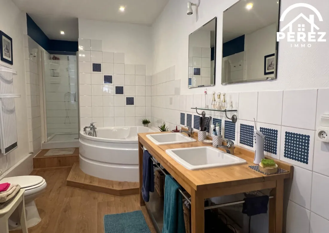 Maison 117m² avec 3 chambres au centre-ville de Comines 