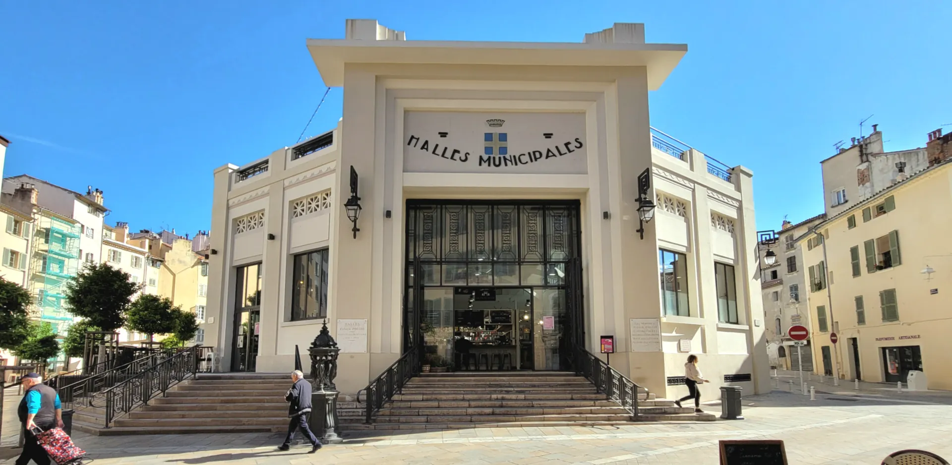 Appartement T2 de 49 m² à Toulon centre-ville, proche port et commerces