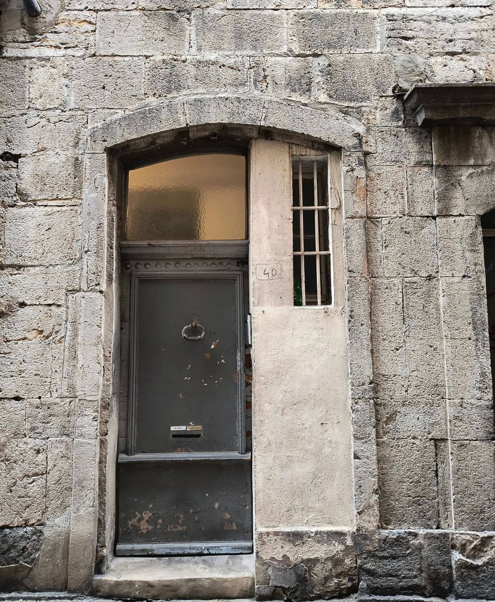 Appartement T2 de 49 m² à Toulon centre-ville, proche port et commerces 