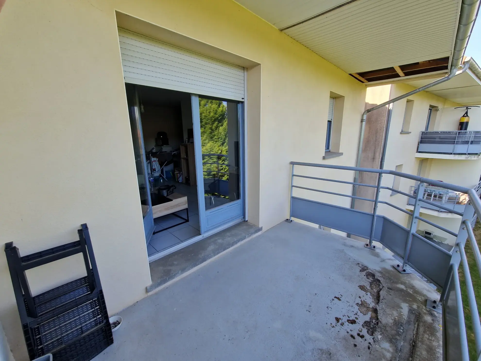 Appartement 2 pièces avec balcon et parking sécurisé à Autun 