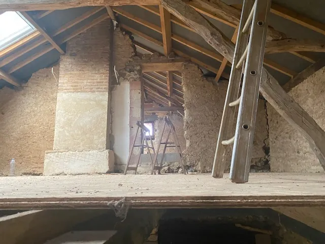 Ferme isolée à Veyrines-de-Vergt, grand potentiel en Dordogne 