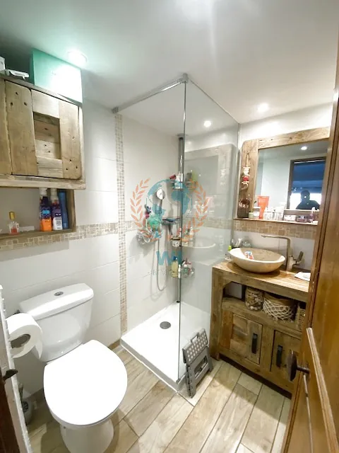 Charmante maison de village avec atelier et cour à Le Muy 