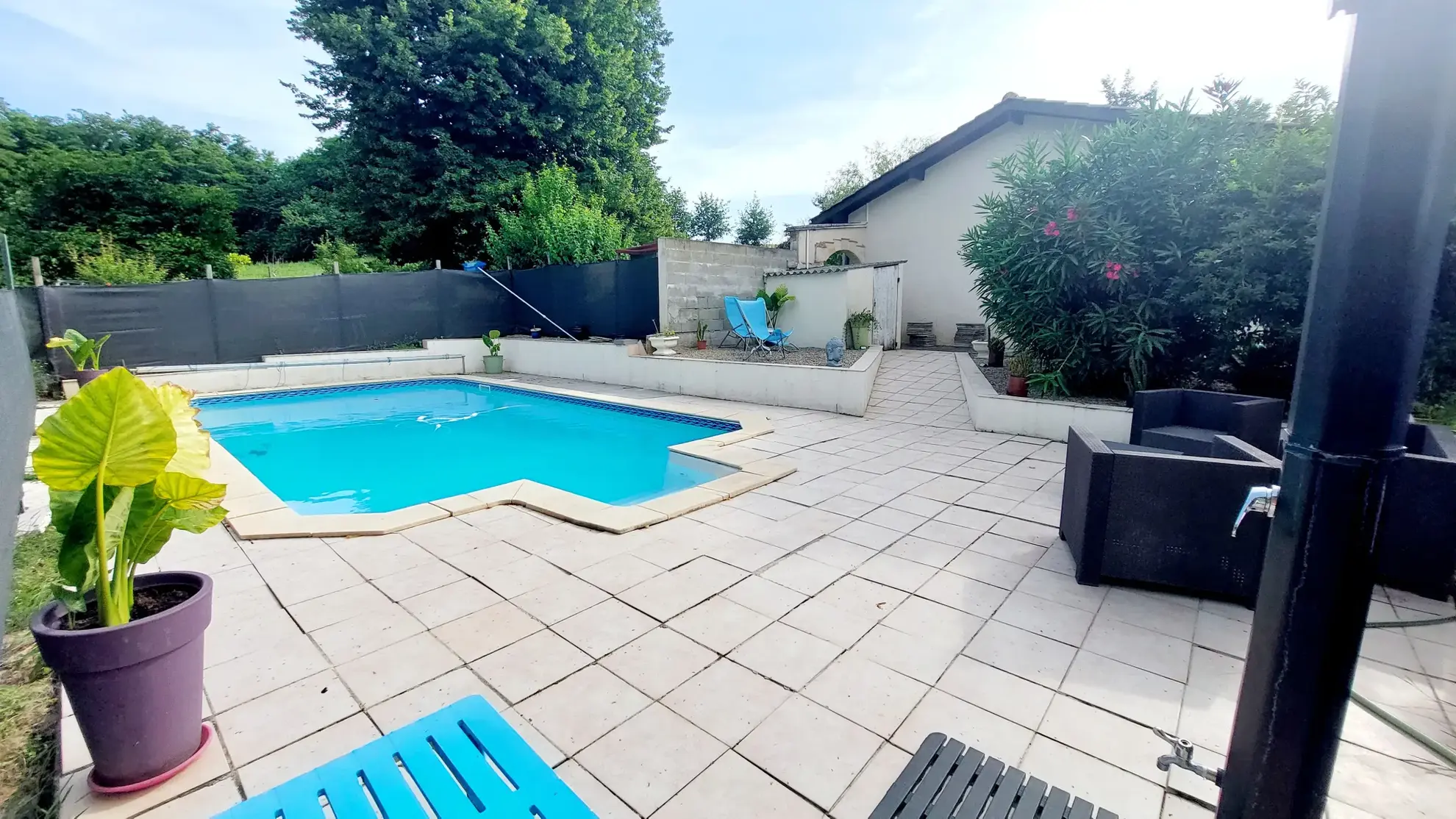 Maison de plain-pied de 120 m² avec piscine sur 2,5 ha à La Réole 