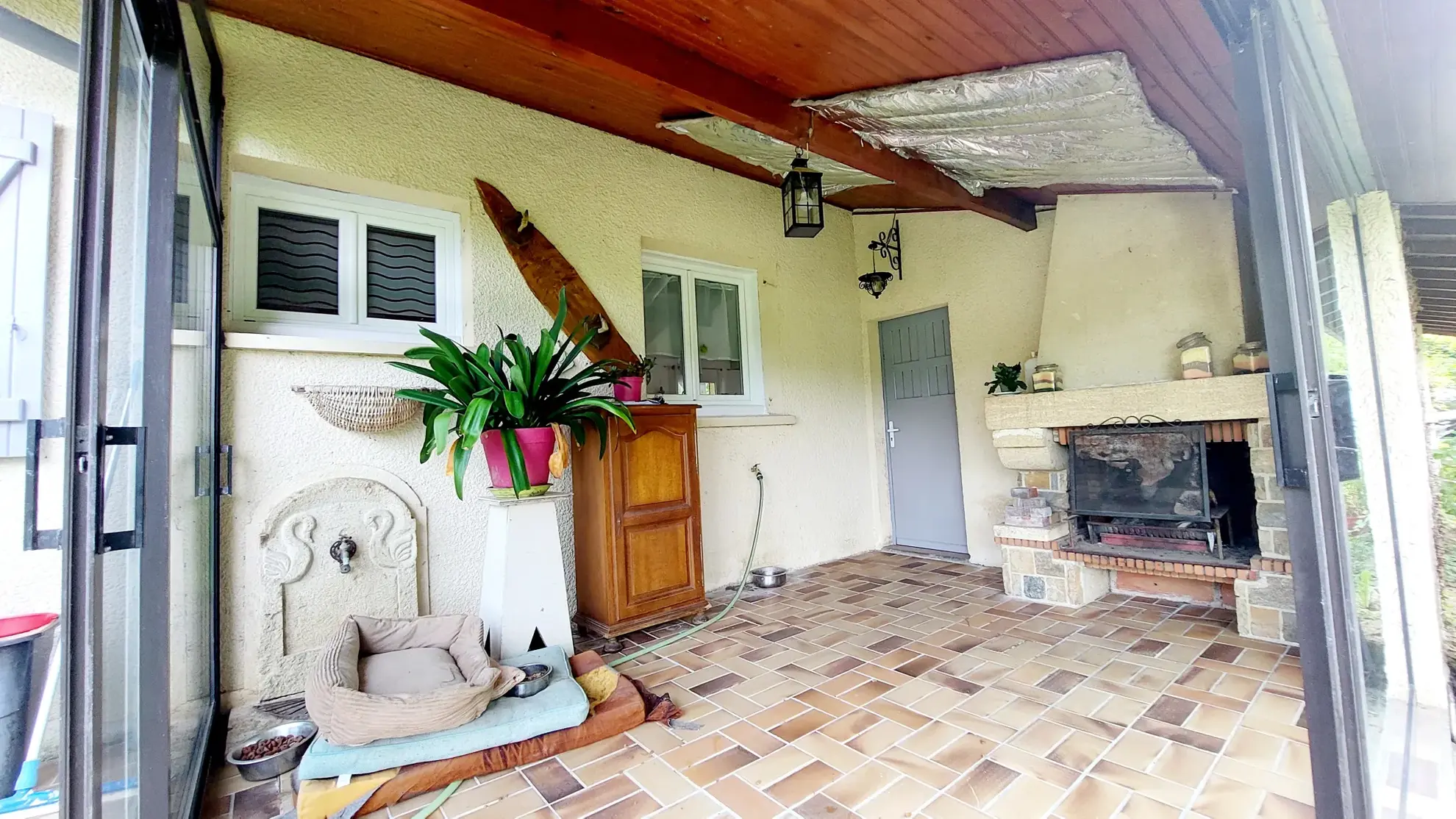 Maison de plain-pied de 120 m² avec piscine sur 2,5 ha à La Réole 