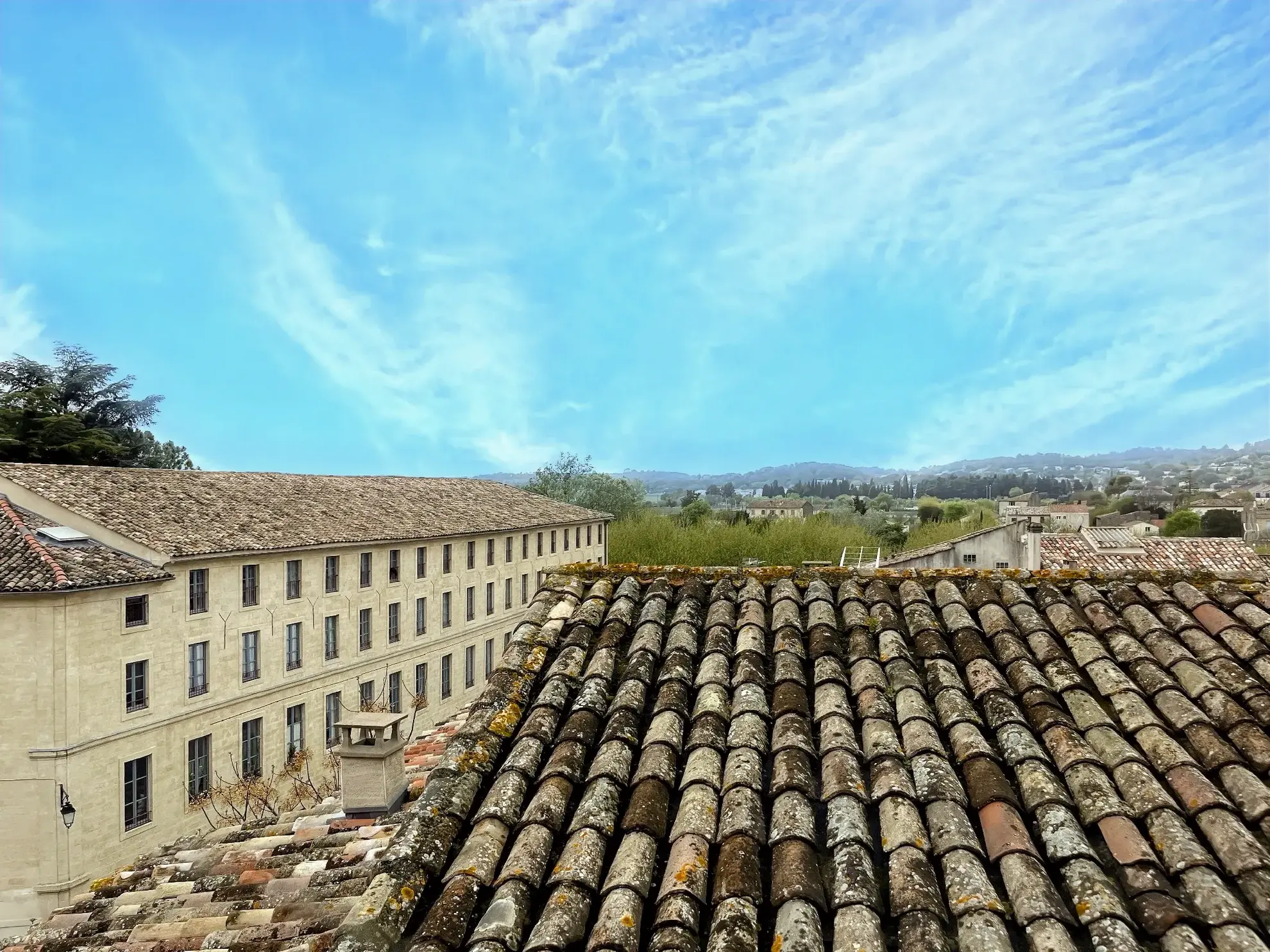 Maison de 130 m² à Sommières avec 4 chambres et vue sur les toits