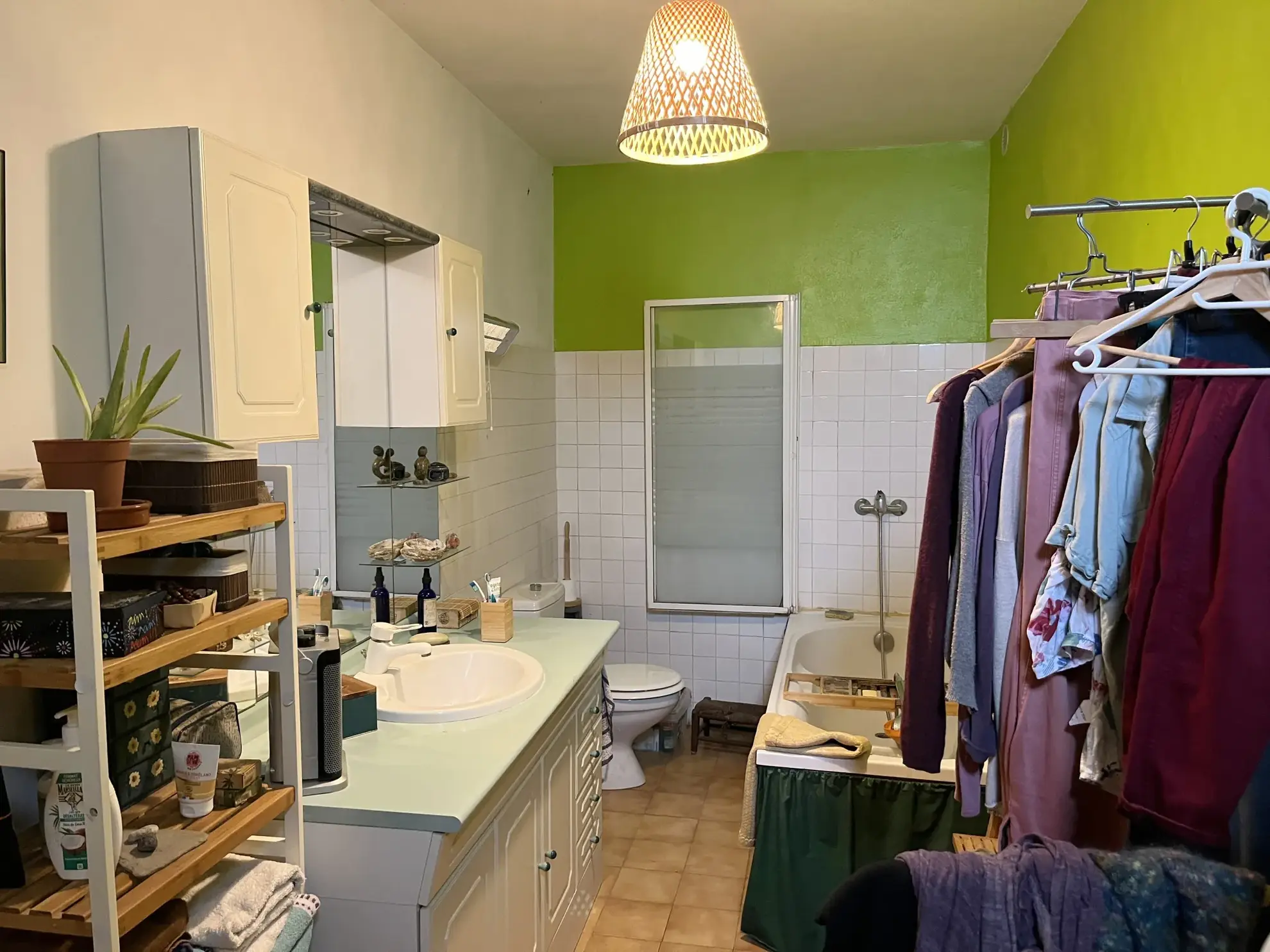 Maison de 130 m² à Sommières avec 4 chambres et vue sur les toits 