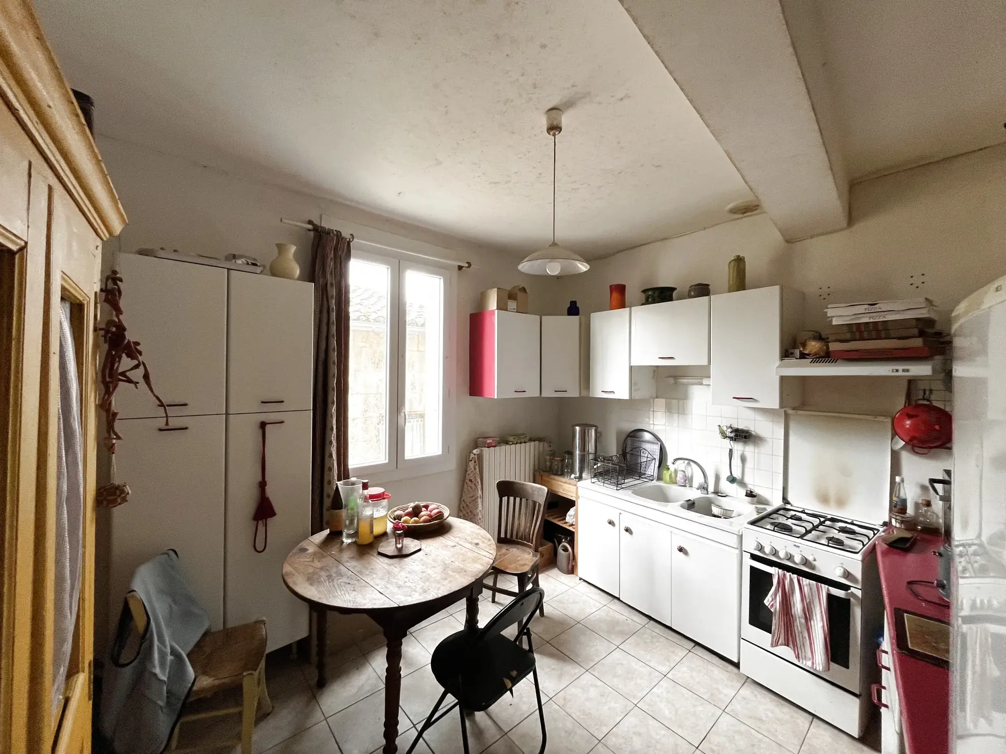 Maison de 130 m² à Sommières avec 4 chambres et vue sur les toits 