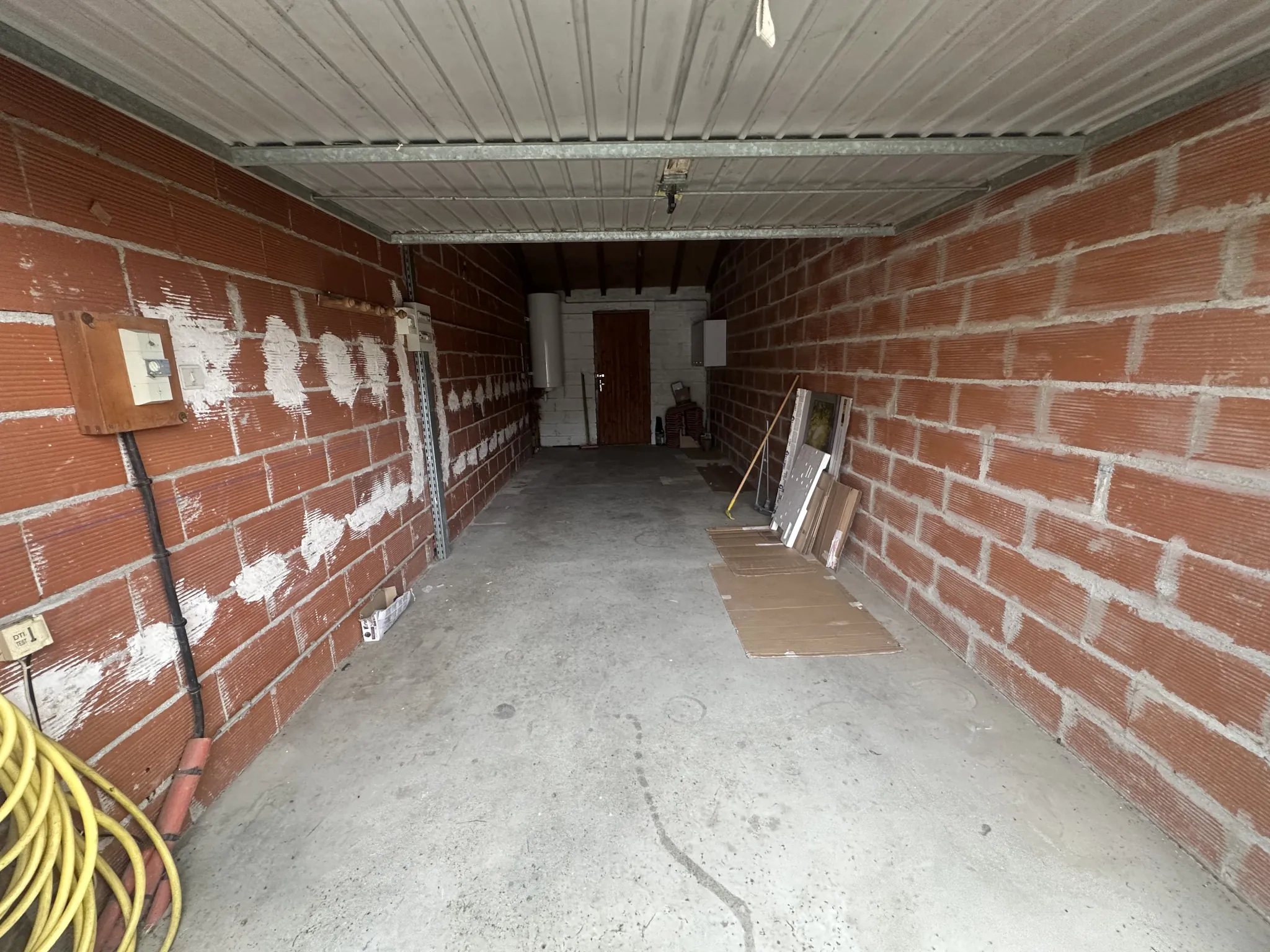 Maison à rénover à Carcassonne avec jardin et garage - Opportunité immobilière 