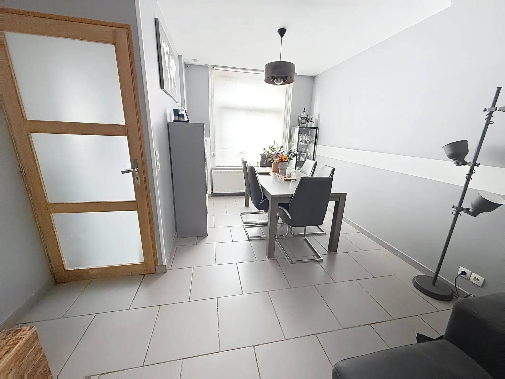 Maison rénovée de 92 m² à Tourcoing près de Neuville-en-Ferrain 