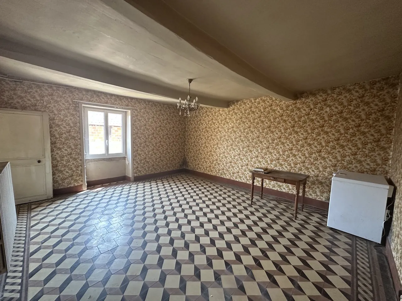 Ancienne ferme avec dépendances et terrain de 1,91 ha à Melay 