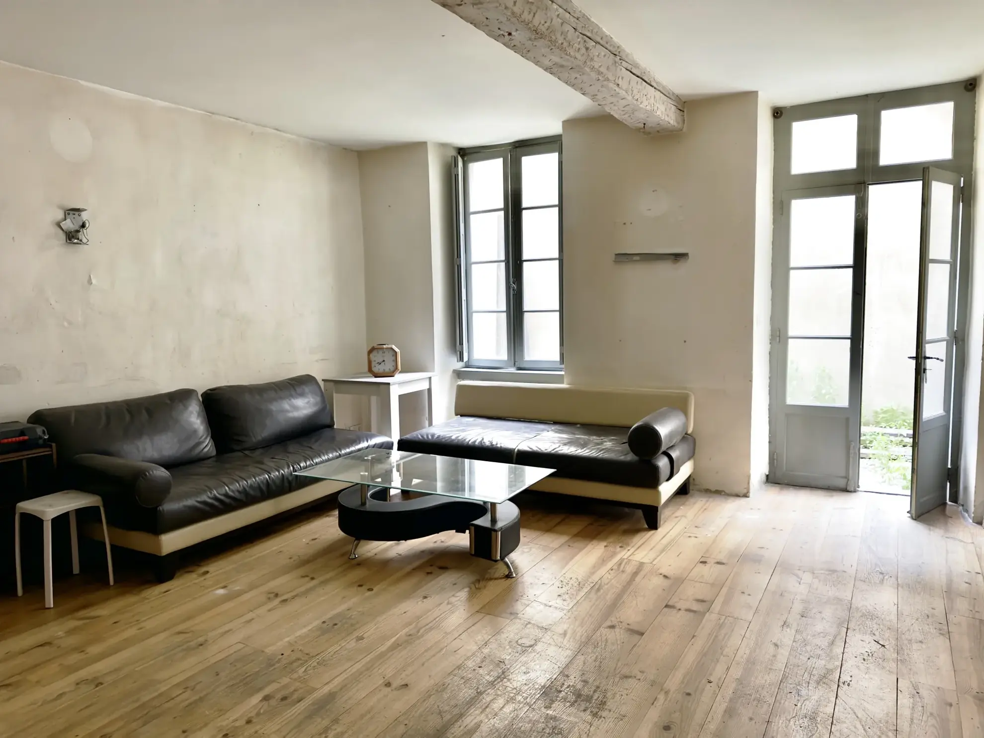 Immeuble à vendre de 135m² avec deux appartements et cour à Carcassonne