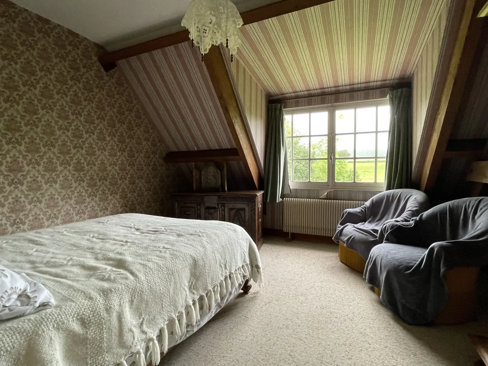 Maison spacieuse à Premery avec grands terrains et environnement paisible 