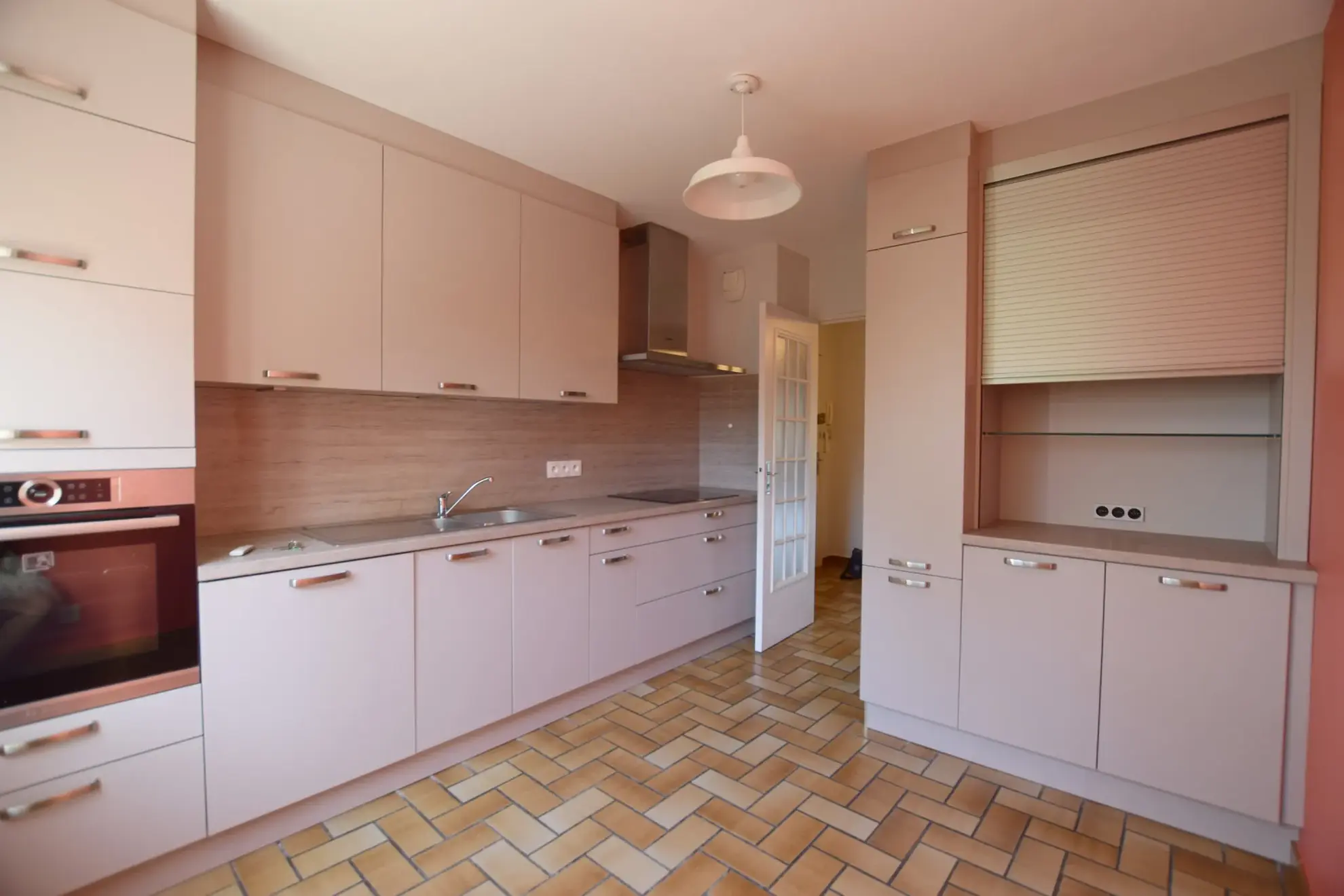 Appartement F5 rénové avec terrasse et vue dégagée à Montbéliard 