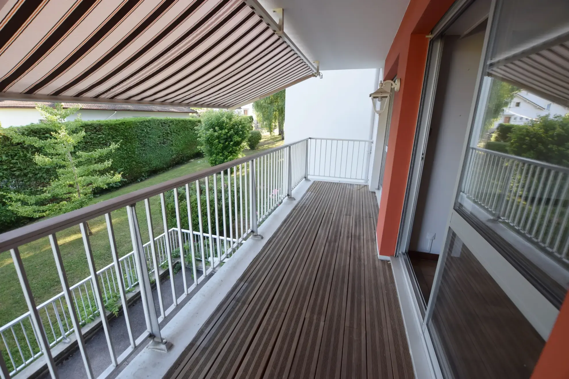 Appartement F5 rénové avec terrasse et vue dégagée à Montbéliard