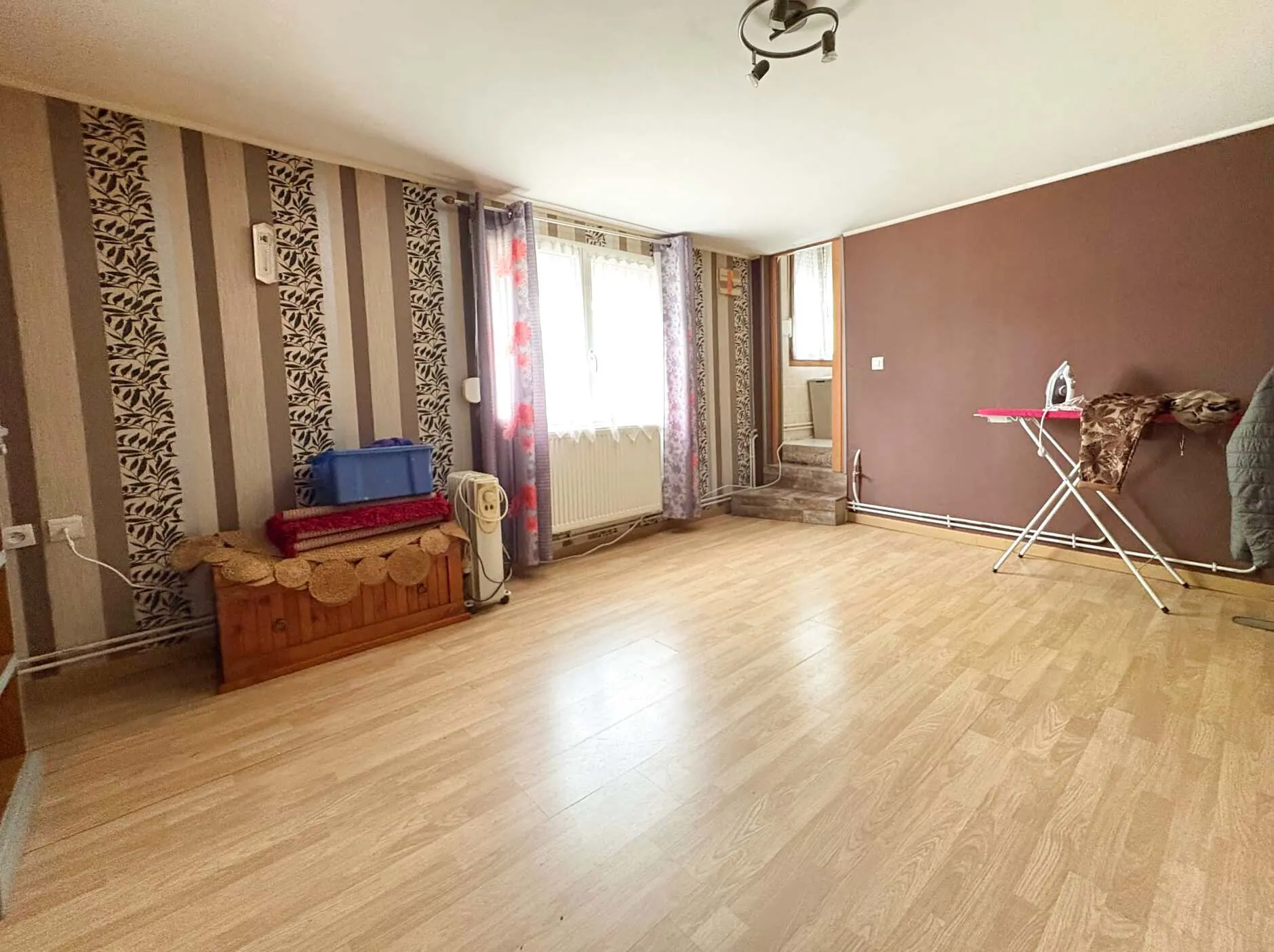 Maison à vendre à moins de 5 minutes du centre-ville d’Abbeville avec jardin et garage 