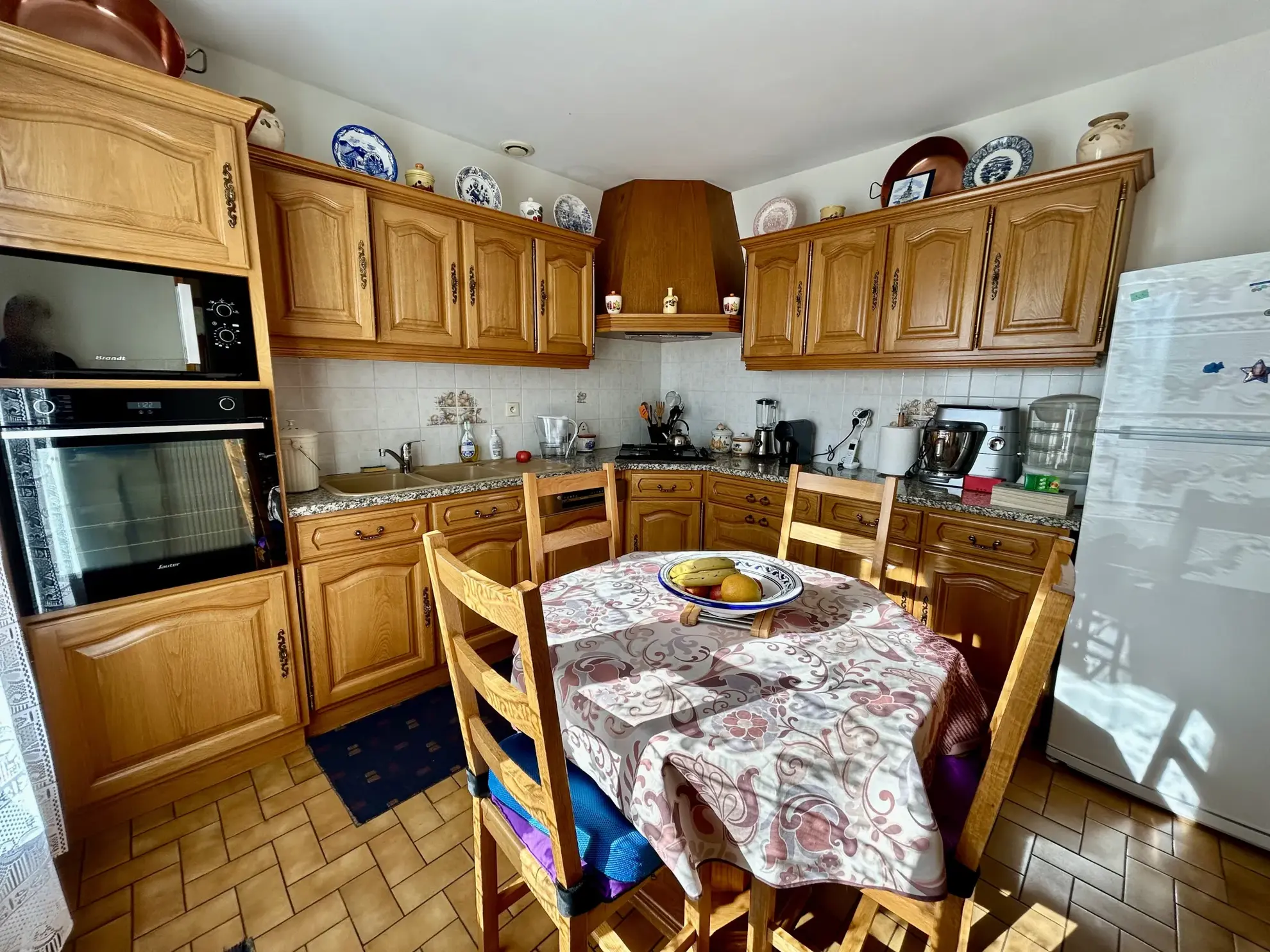 Charmante maison de 125 m² avec 4 chambres, garage et jardin à Coutras - idéalement située 