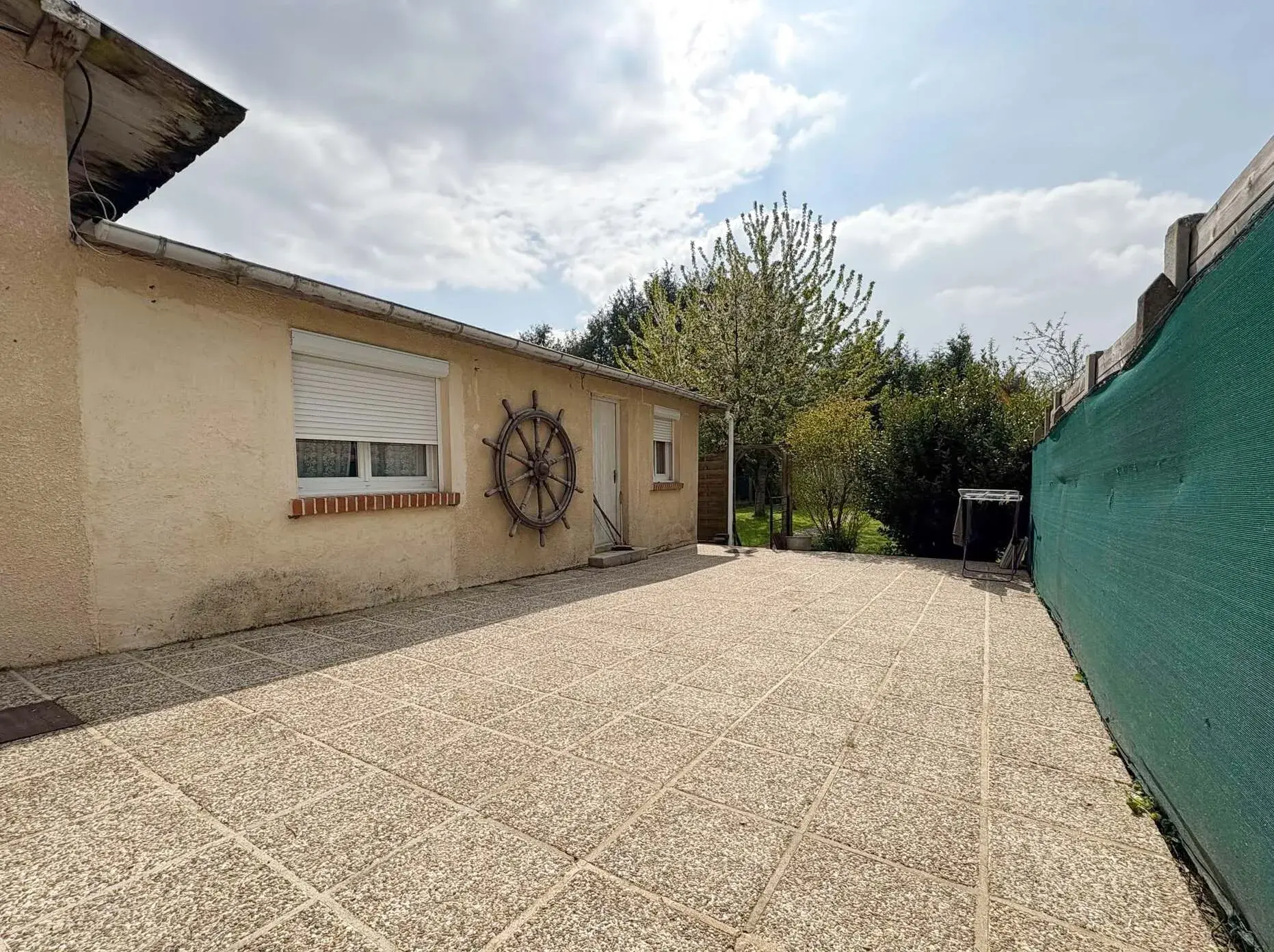 Maison à vendre à moins de 5 minutes du centre-ville d’Abbeville avec jardin et garage 