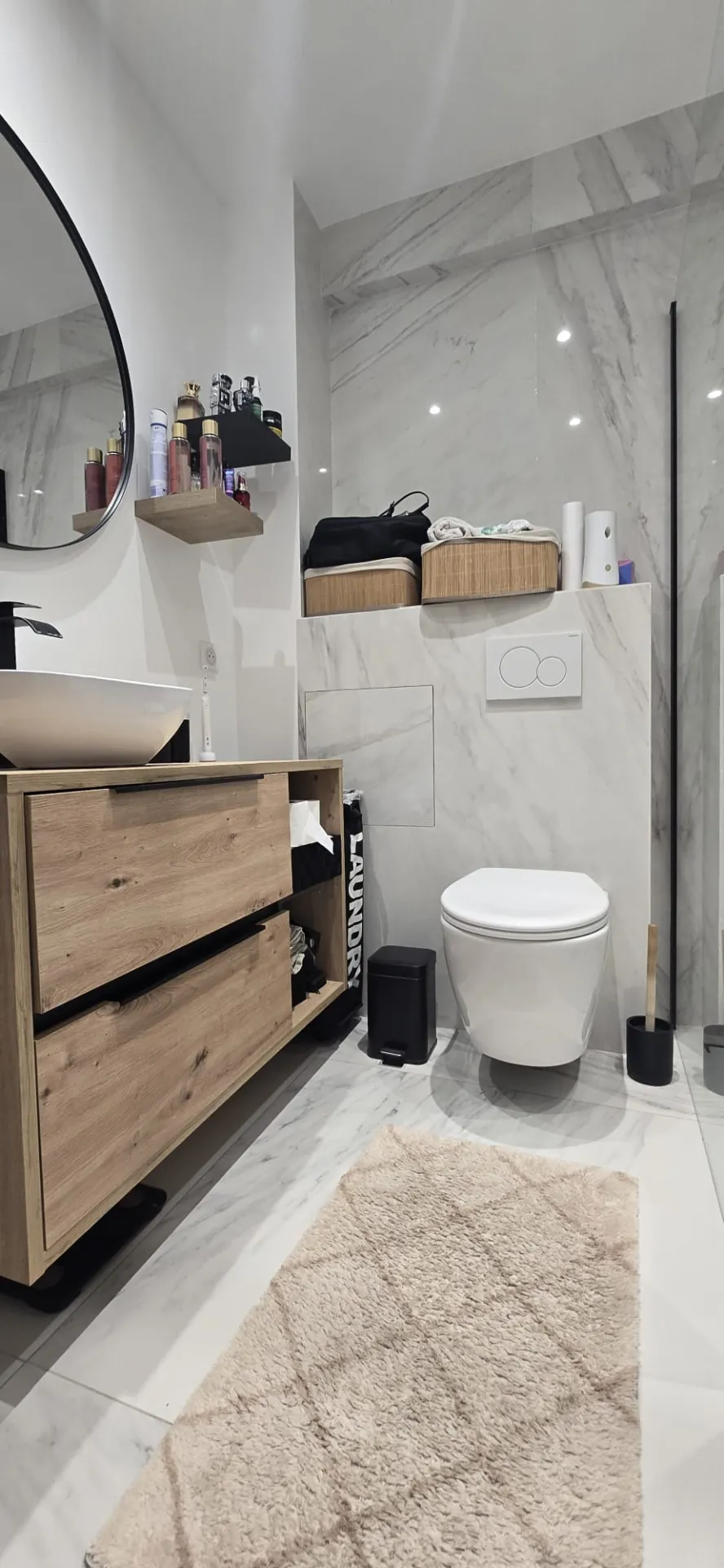 Appartement T2 rénové avec terrasse et parking à Menton 