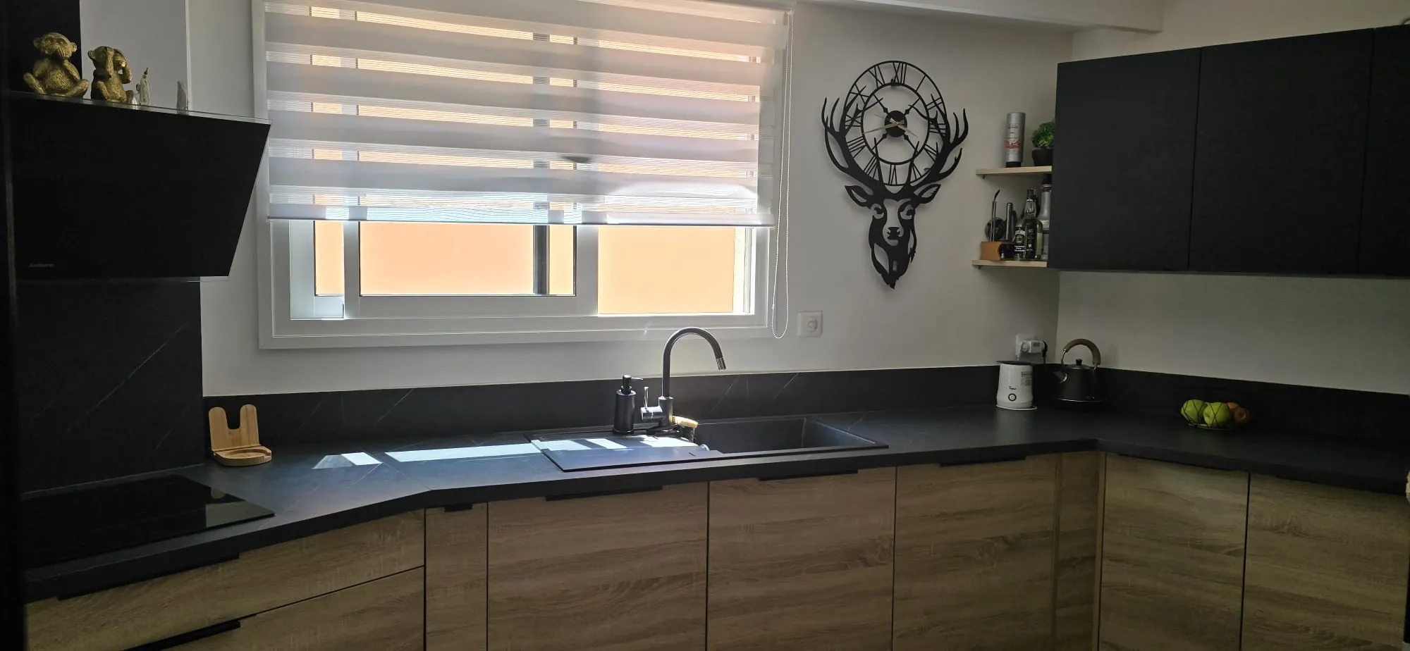 Appartement T2 rénové avec terrasse et parking à Menton 