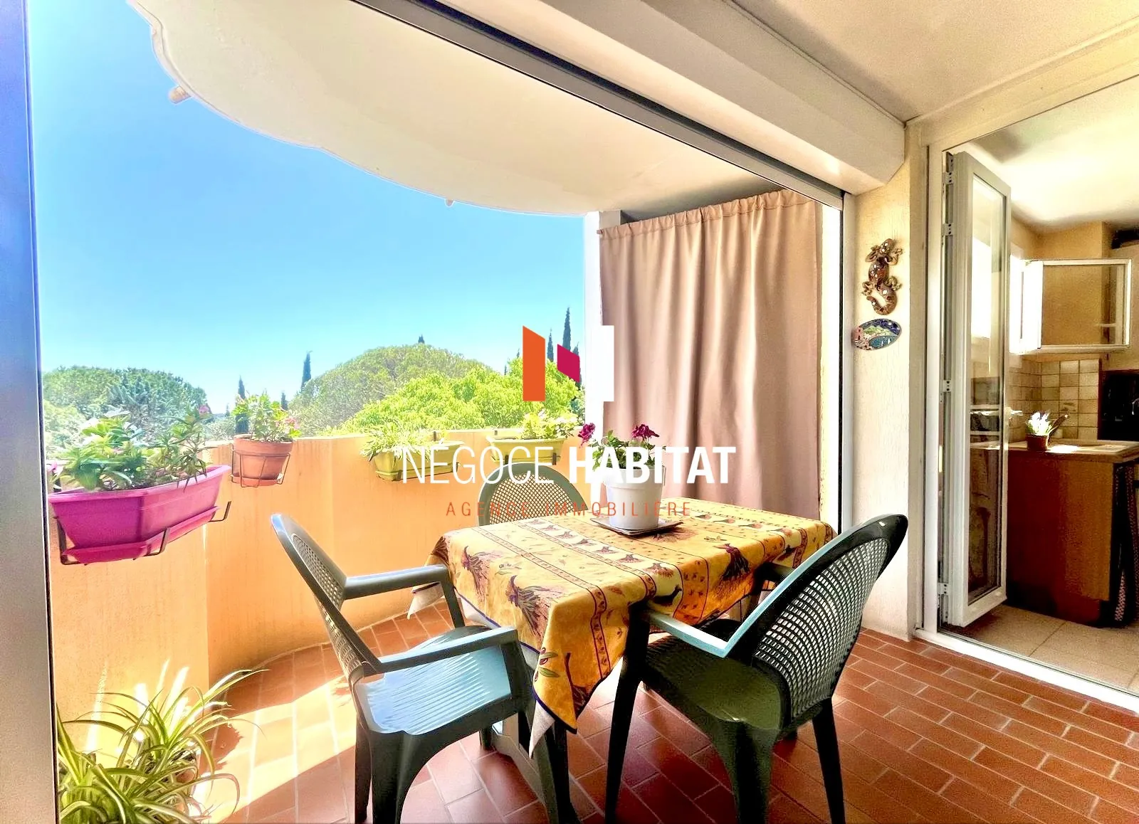 Appartement T4 avec terrasse, parking et cave à Montpellier 