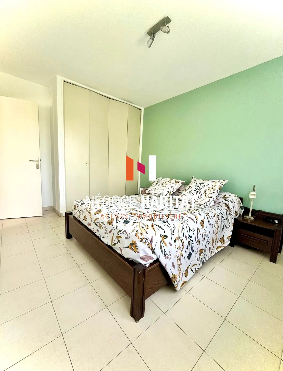 Appartement T4 avec terrasse, parking et cave à Montpellier 