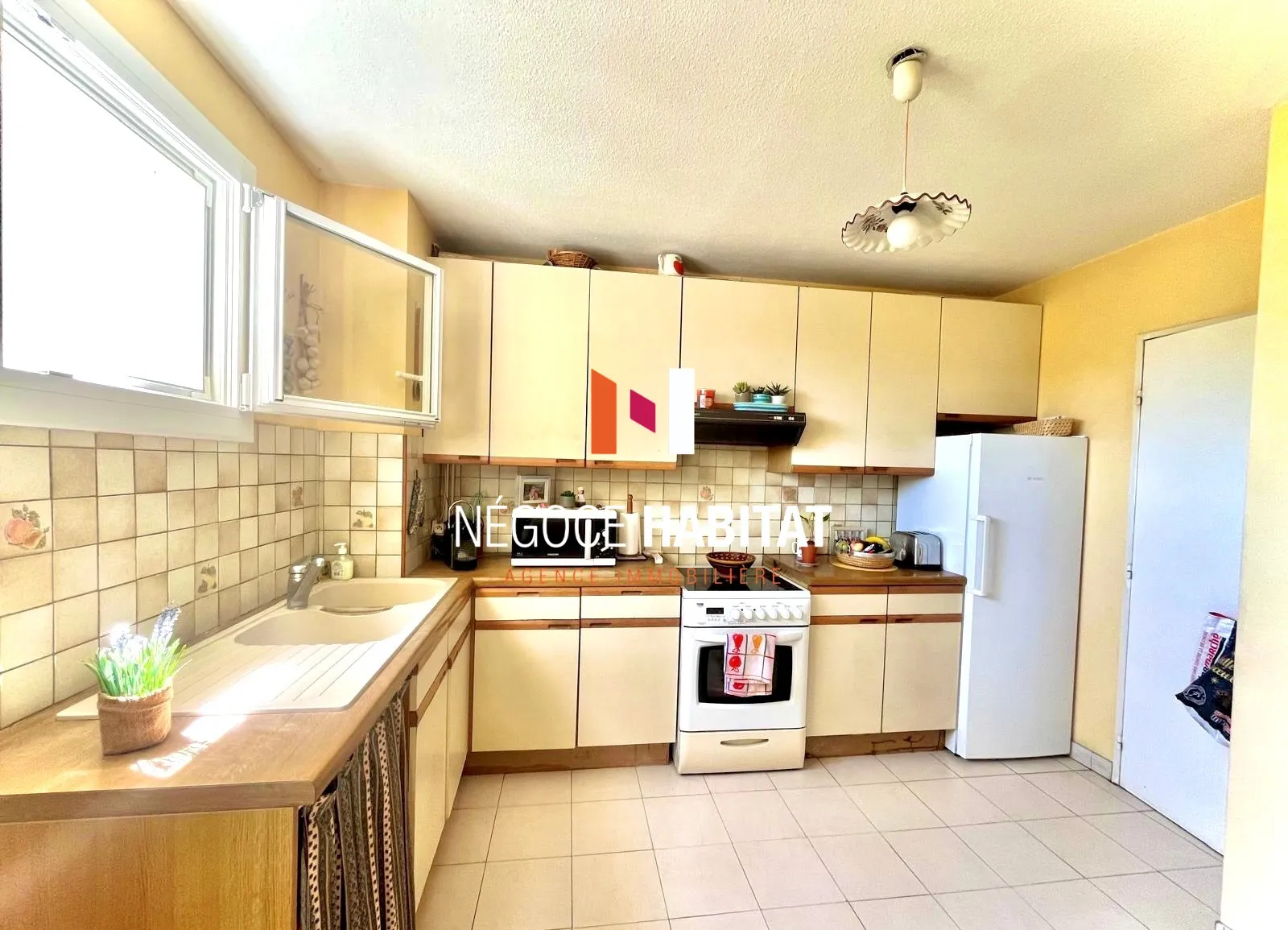 Appartement T4 avec terrasse, parking et cave à Montpellier 