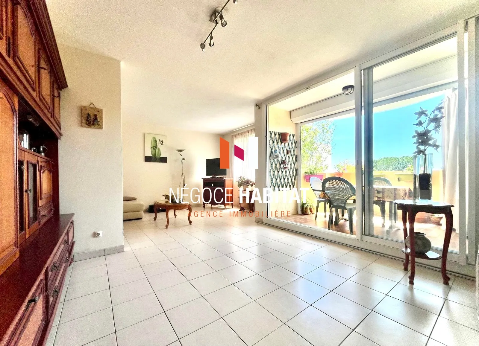Appartement T4 avec terrasse, parking et cave à Montpellier 