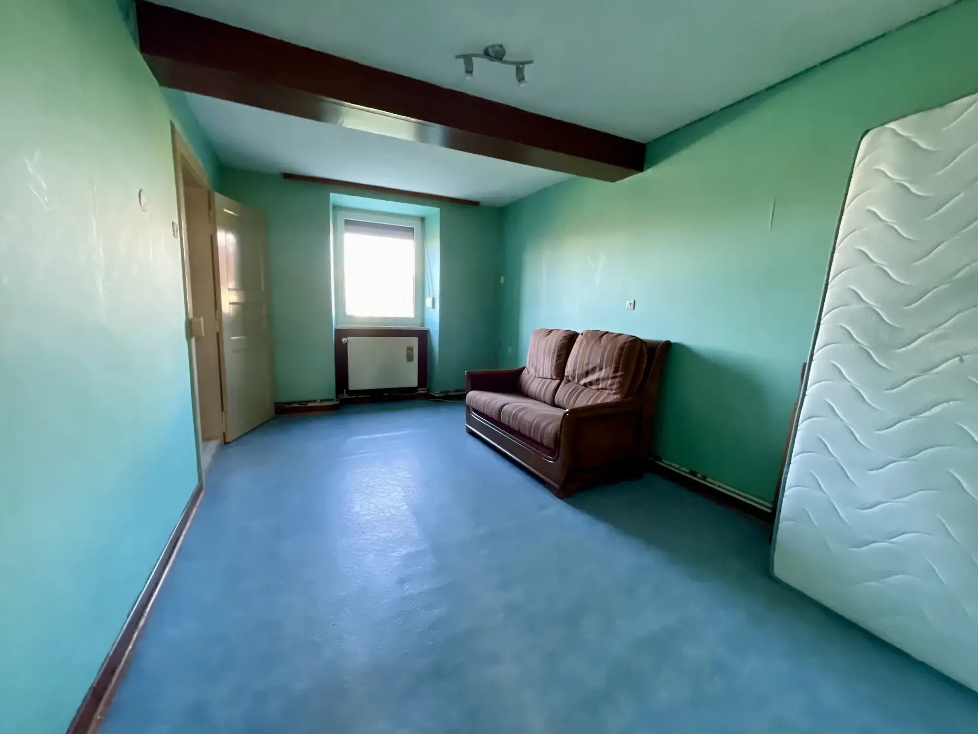 Maison familiale de 290 m² avec grand terrain à Berg, proche A4 