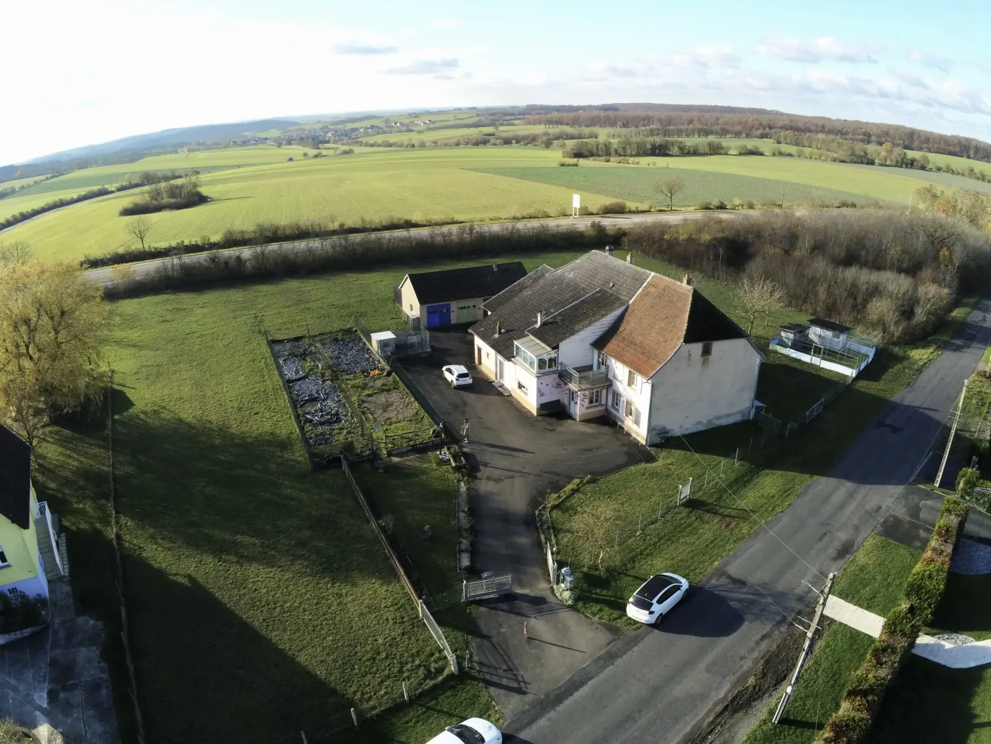 Maison familiale de 290 m² avec grand terrain à Berg, proche A4 