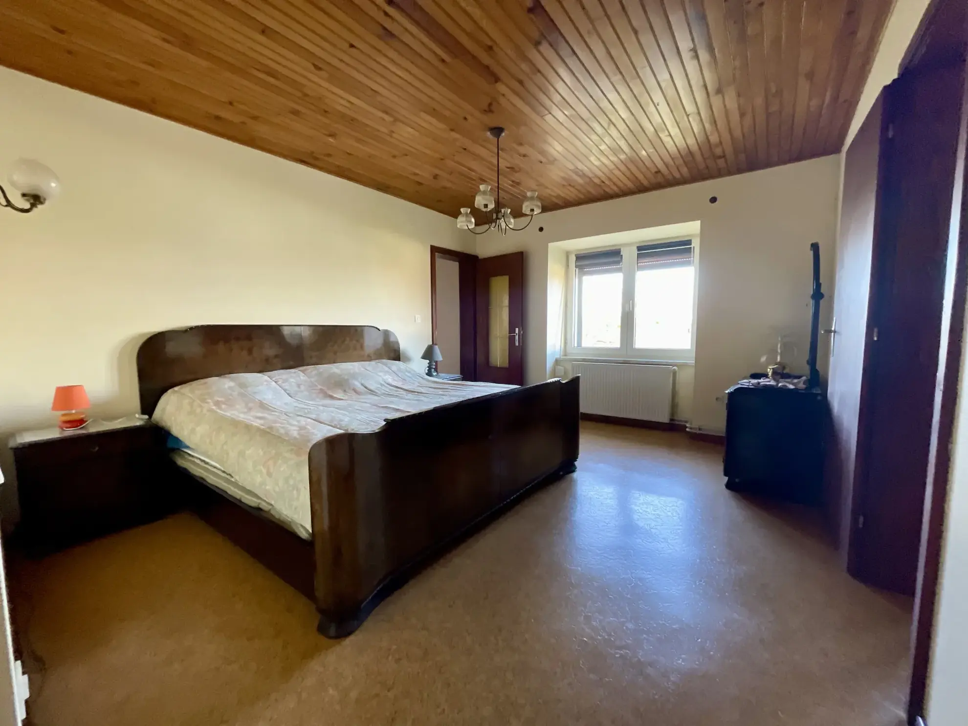 Maison familiale de 290 m² avec grand terrain à Berg, proche A4 