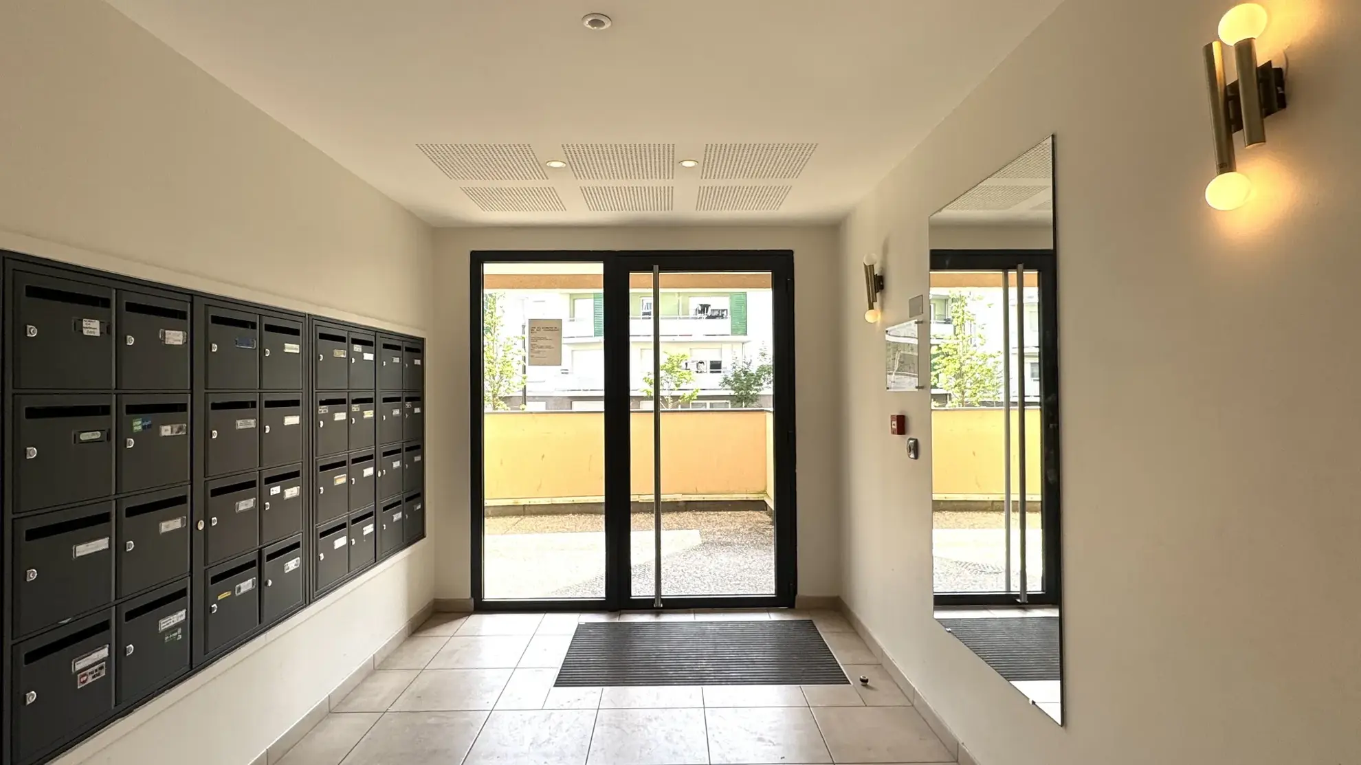 Appartement 3 chambres avec terrasse et parking à Meaux 