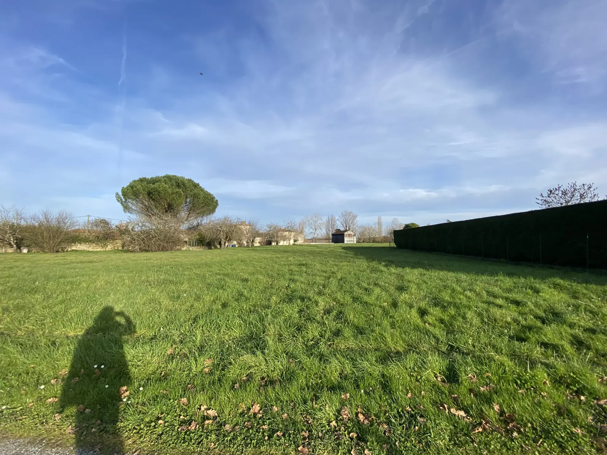 Terrain constructible de 1510 m² à La Réole, environnement calme - Offre exceptionnelle 