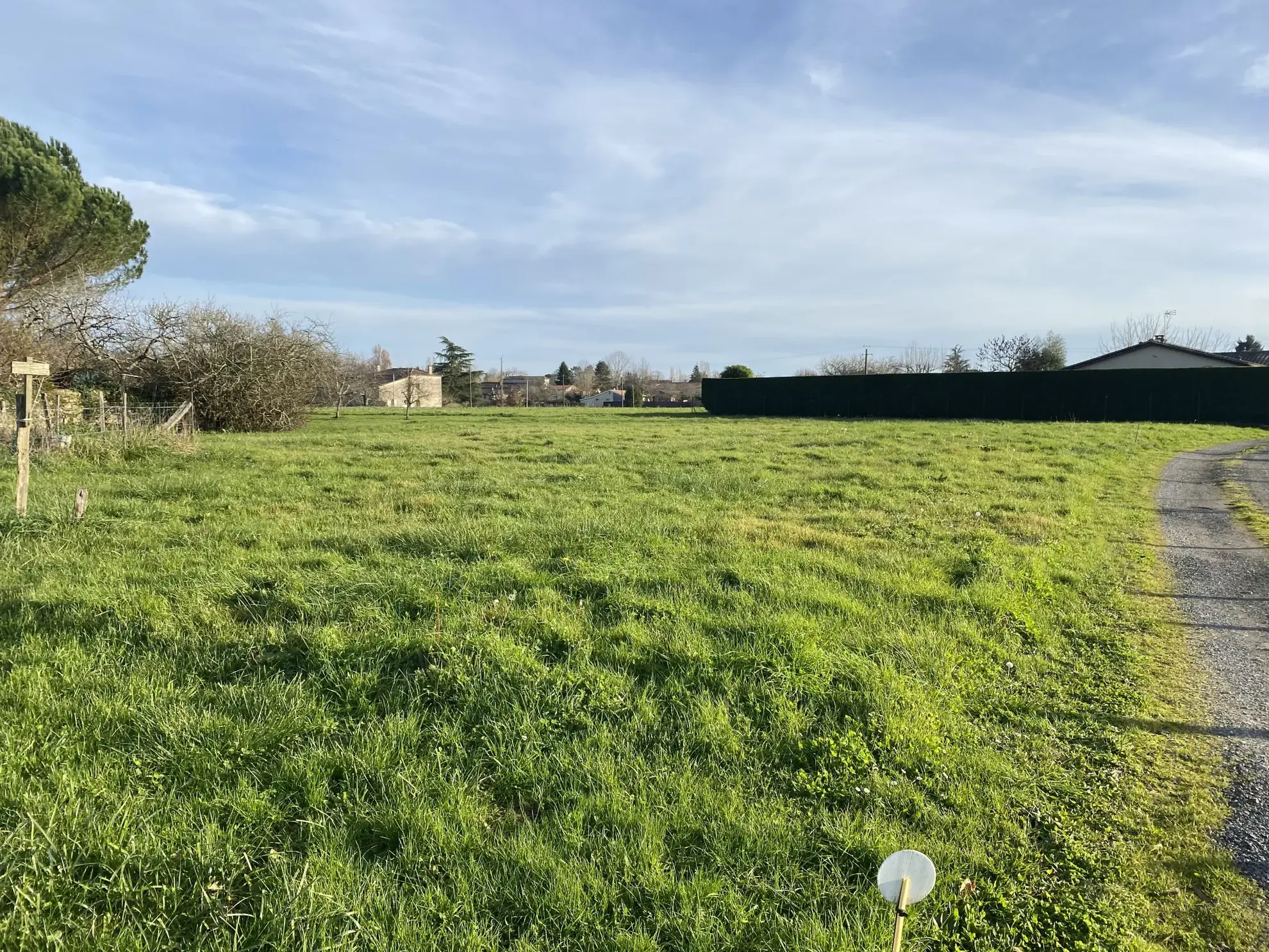 Terrain constructible de 1510 m² à La Réole, environnement calme - Offre exceptionnelle 